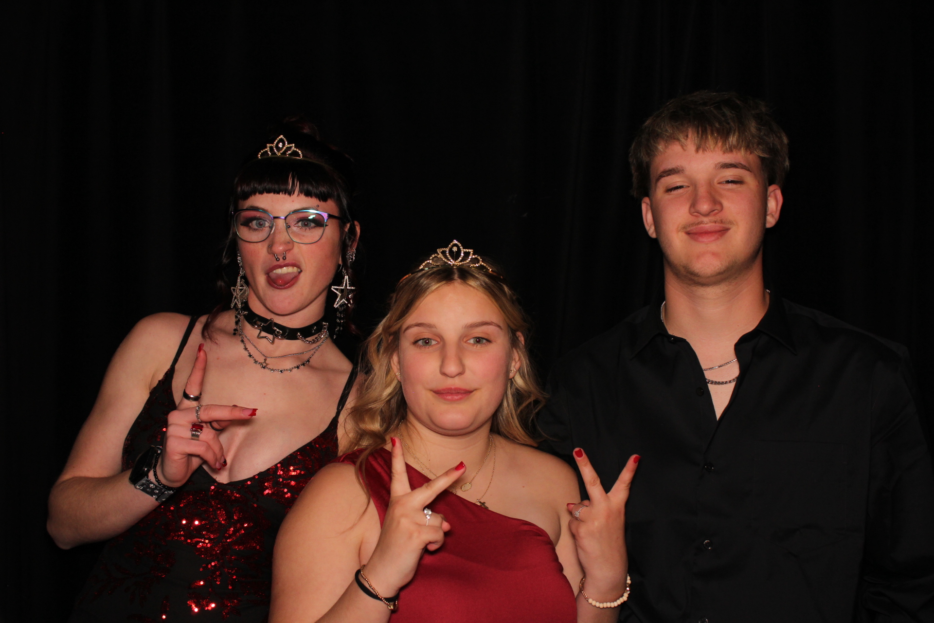 Batavia Prom | View more photos from the event at gallery.photoboothcincy.com/u/PhotoBoothCincy/Batavia-Prom