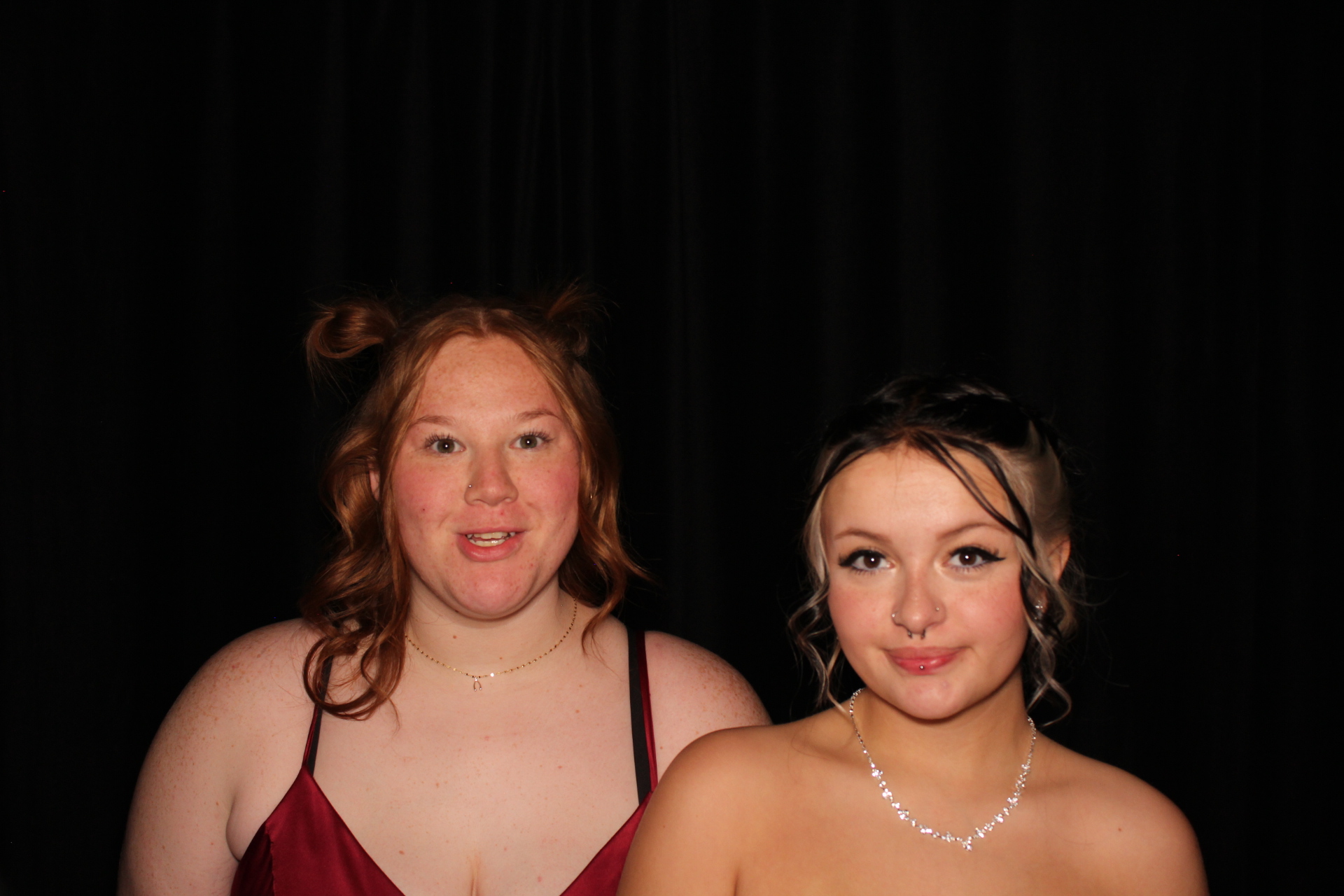 Batavia Prom | View more photos from the event at gallery.photoboothcincy.com/u/PhotoBoothCincy/Batavia-Prom