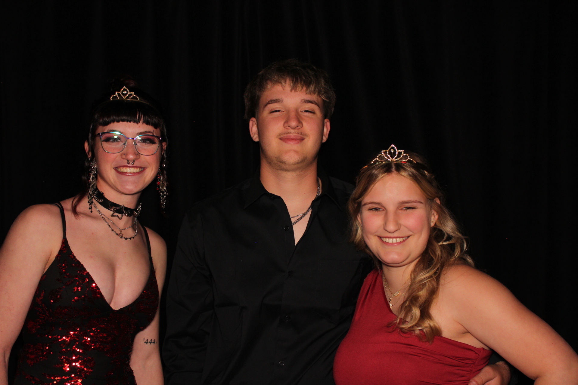 Batavia Prom | View more photos from the event at gallery.photoboothcincy.com/u/PhotoBoothCincy/Batavia-Prom