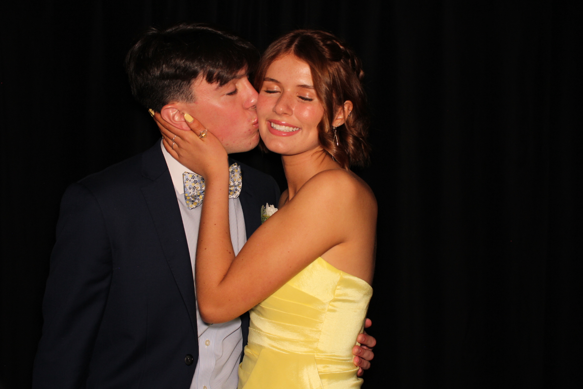 Batavia Prom | View more photos from the event at gallery.photoboothcincy.com/u/PhotoBoothCincy/Batavia-Prom