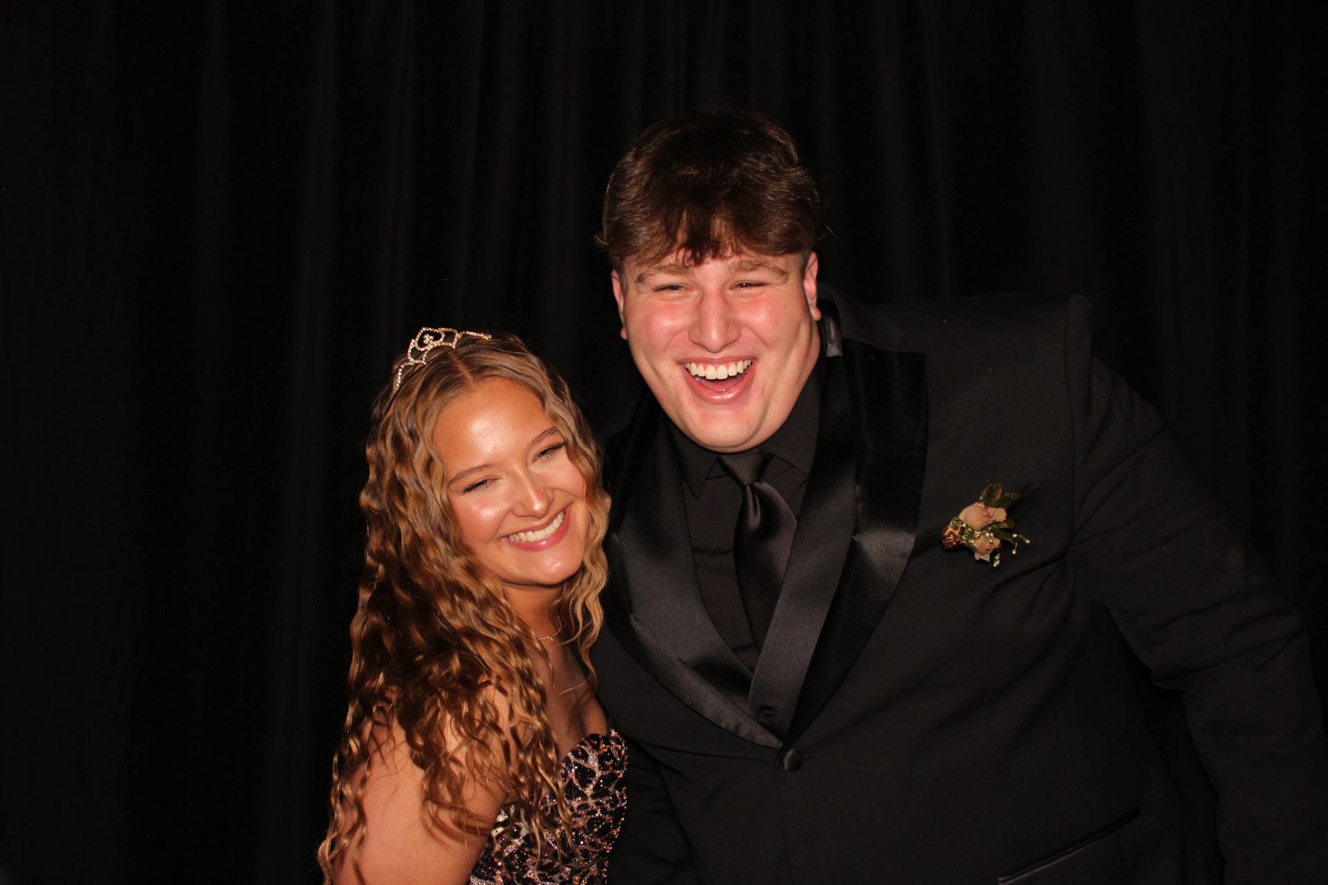 Batavia Prom | View more photos from the event at gallery.photoboothcincy.com/u/PhotoBoothCincy/Batavia-Prom