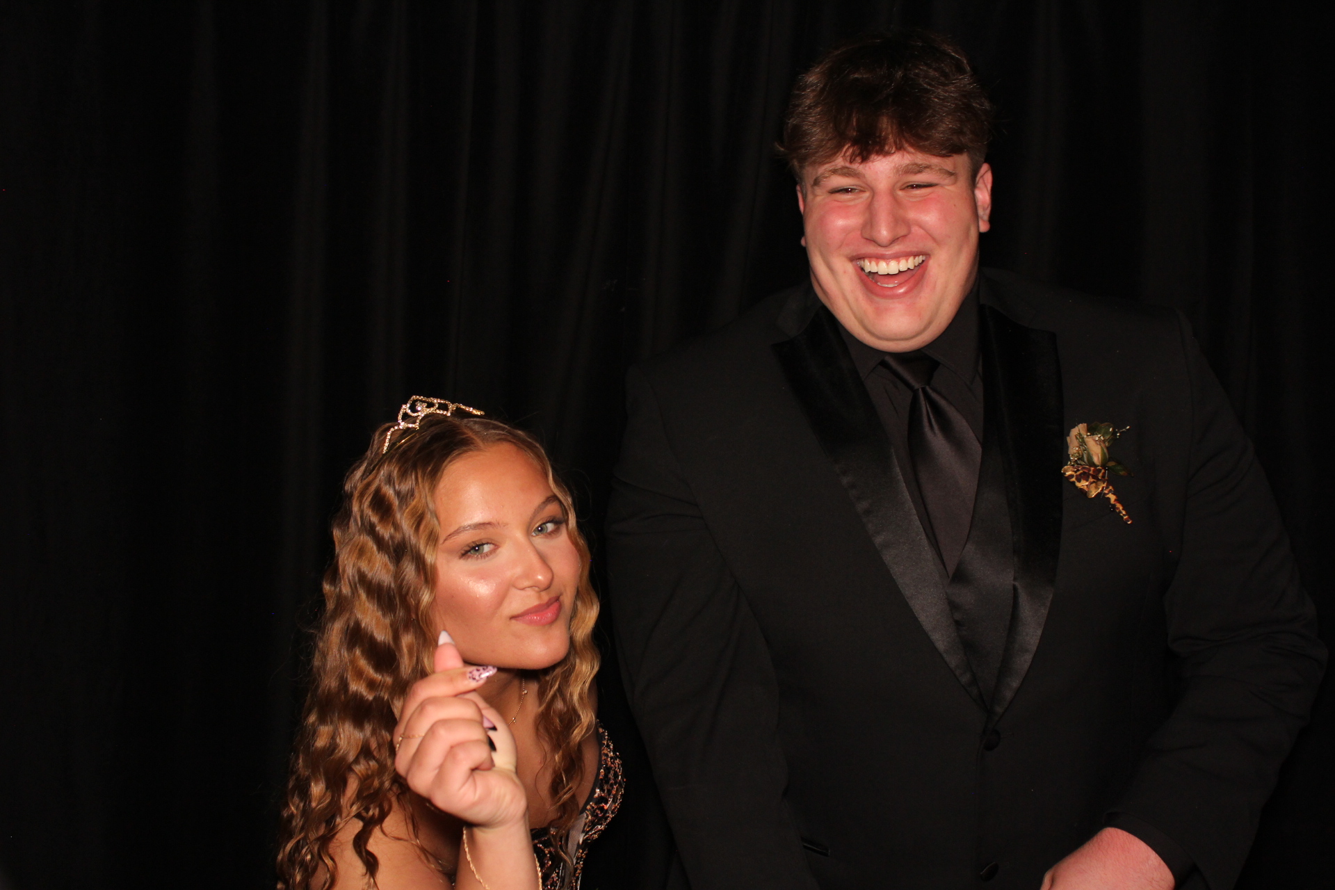 Batavia Prom | View more photos from the event at gallery.photoboothcincy.com/u/PhotoBoothCincy/Batavia-Prom