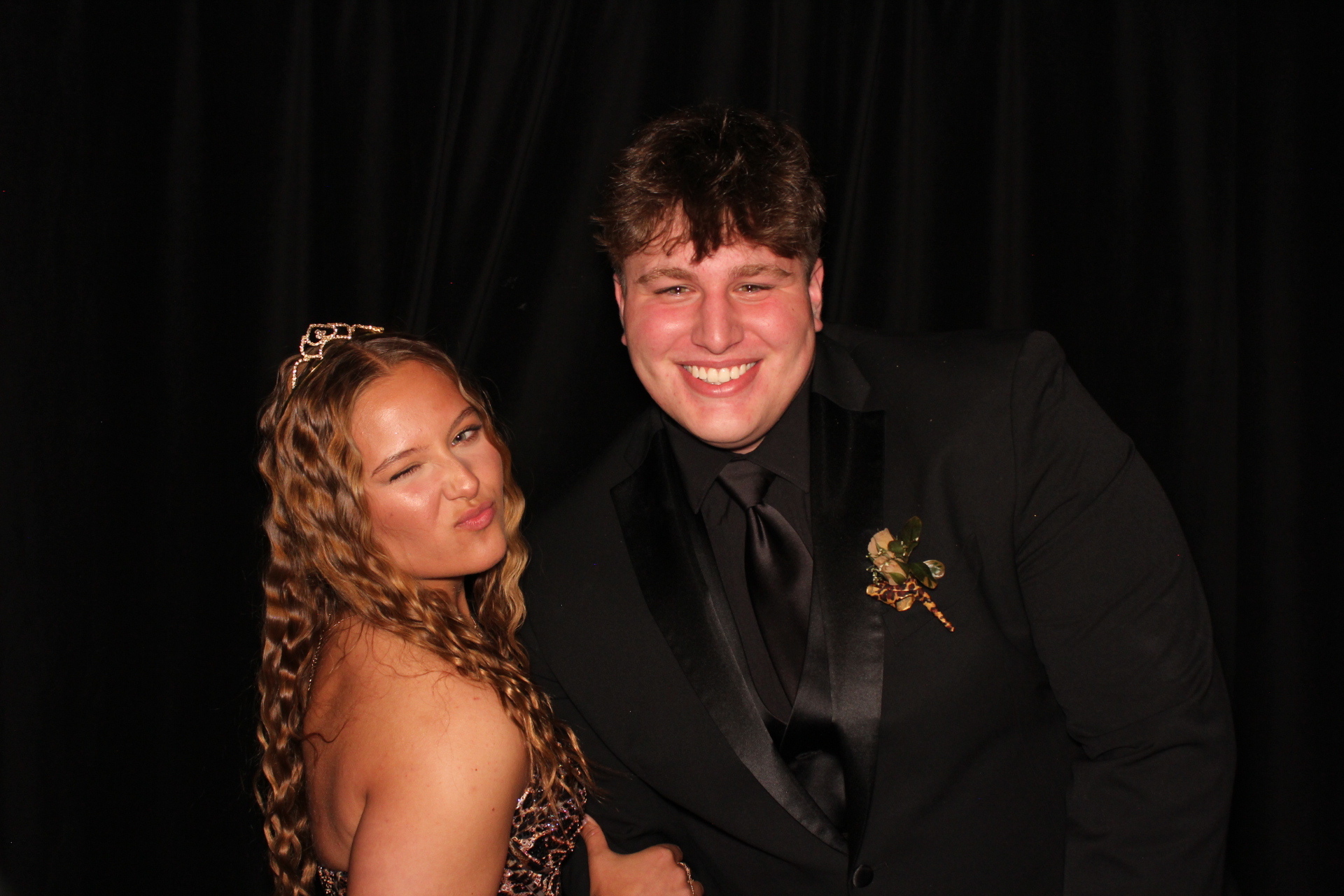 Batavia Prom | View more photos from the event at gallery.photoboothcincy.com/u/PhotoBoothCincy/Batavia-Prom