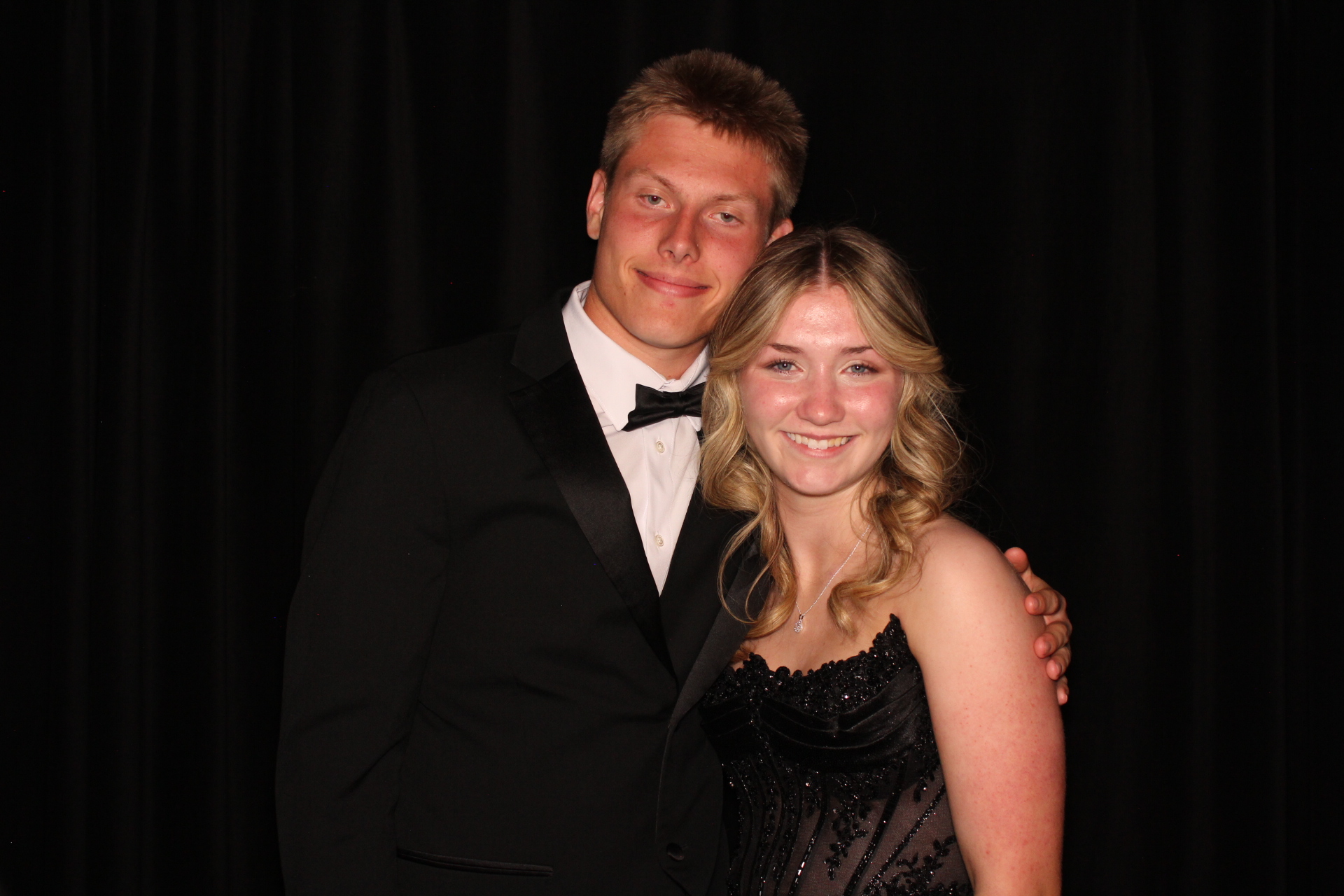 Batavia Prom | View more photos from the event at gallery.photoboothcincy.com/u/PhotoBoothCincy/Batavia-Prom