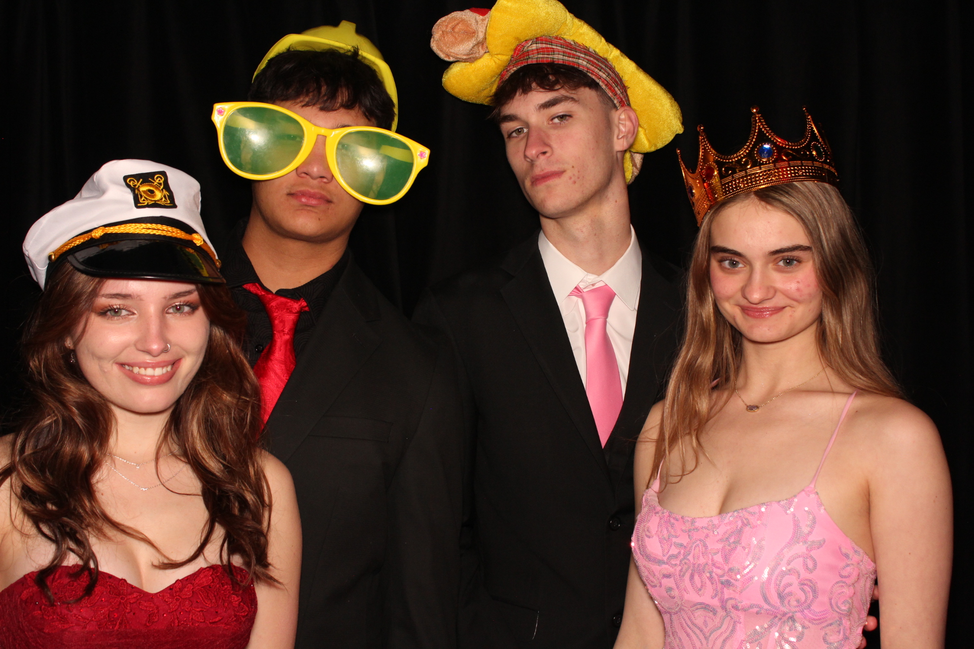 Batavia Prom | View more photos from the event at gallery.photoboothcincy.com/u/PhotoBoothCincy/Batavia-Prom