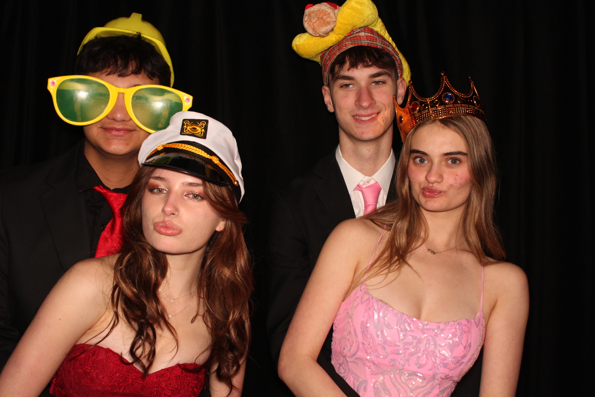 Batavia Prom | View more photos from the event at gallery.photoboothcincy.com/u/PhotoBoothCincy/Batavia-Prom