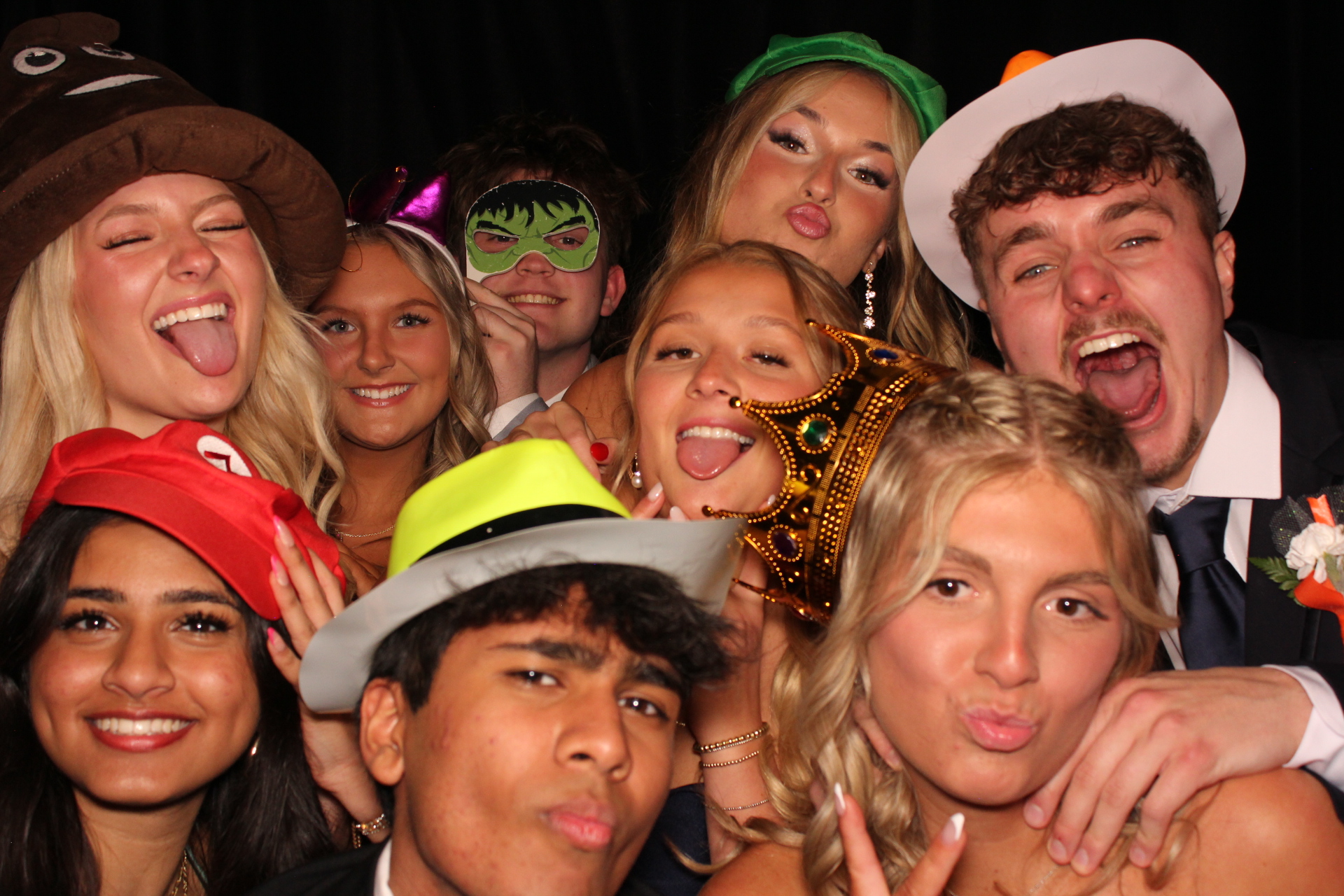 Batavia Prom | View more photos from the event at gallery.photoboothcincy.com/u/PhotoBoothCincy/Batavia-Prom