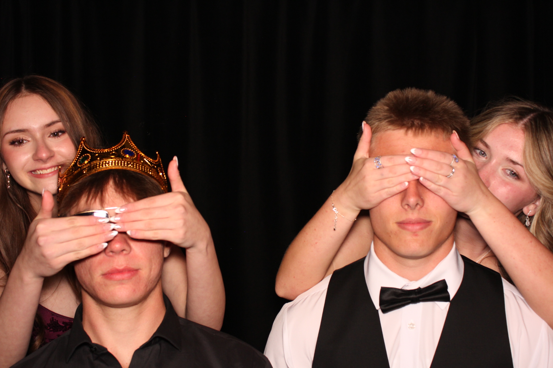 Batavia Prom | View more photos from the event at gallery.photoboothcincy.com/u/PhotoBoothCincy/Batavia-Prom