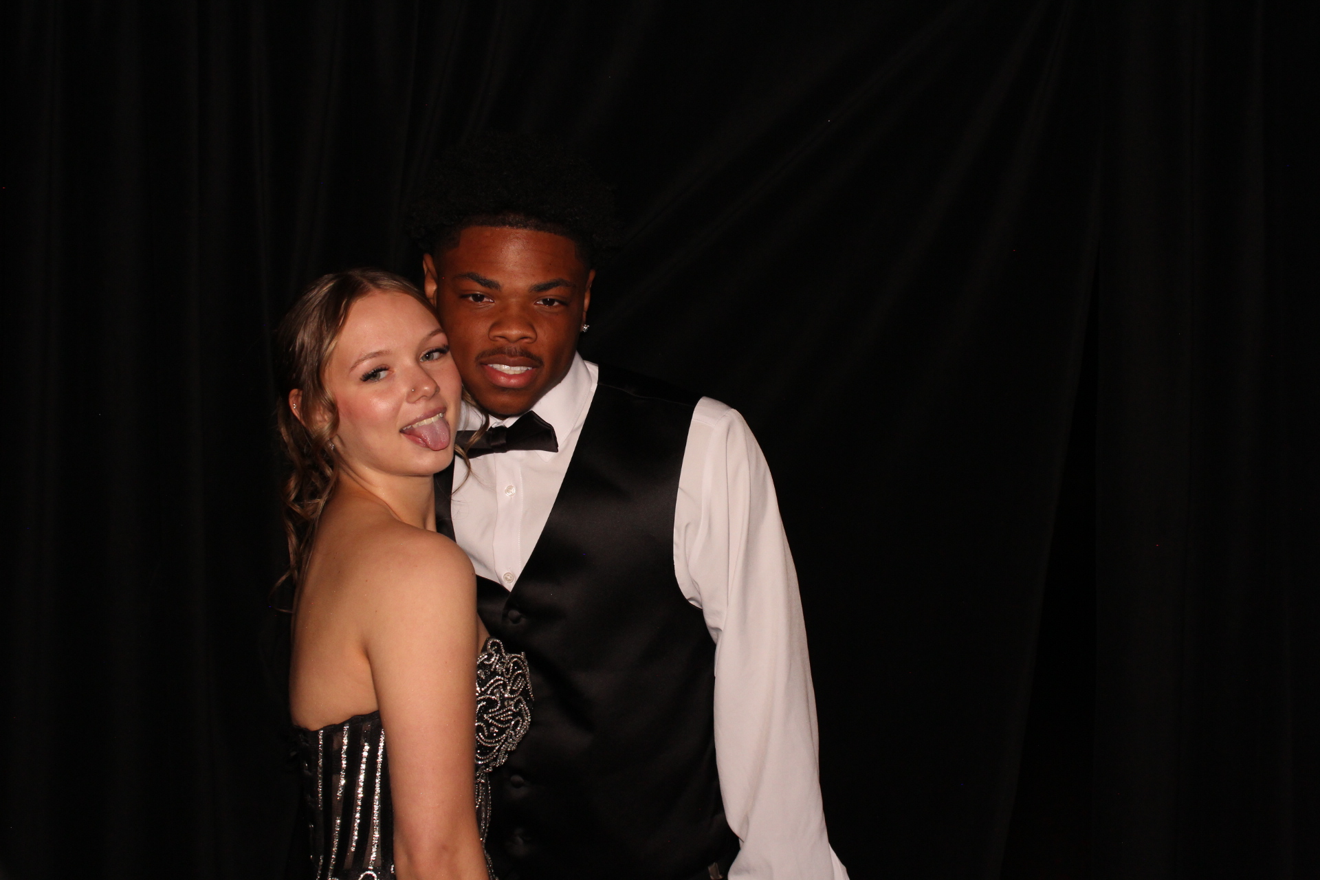 Batavia Prom | View more photos from the event at gallery.photoboothcincy.com/u/PhotoBoothCincy/Batavia-Prom