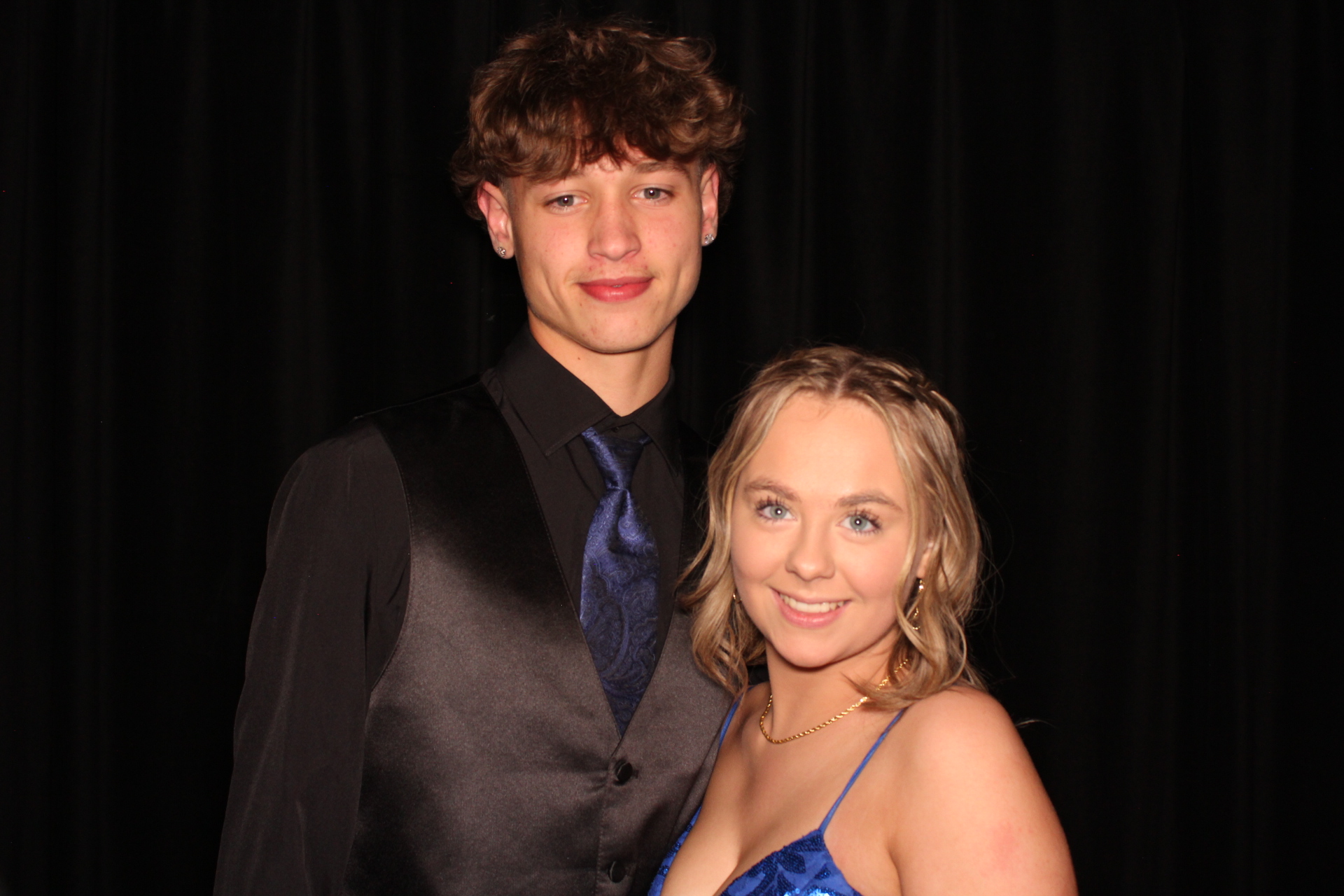Batavia Prom | View more photos from the event at gallery.photoboothcincy.com/u/PhotoBoothCincy/Batavia-Prom