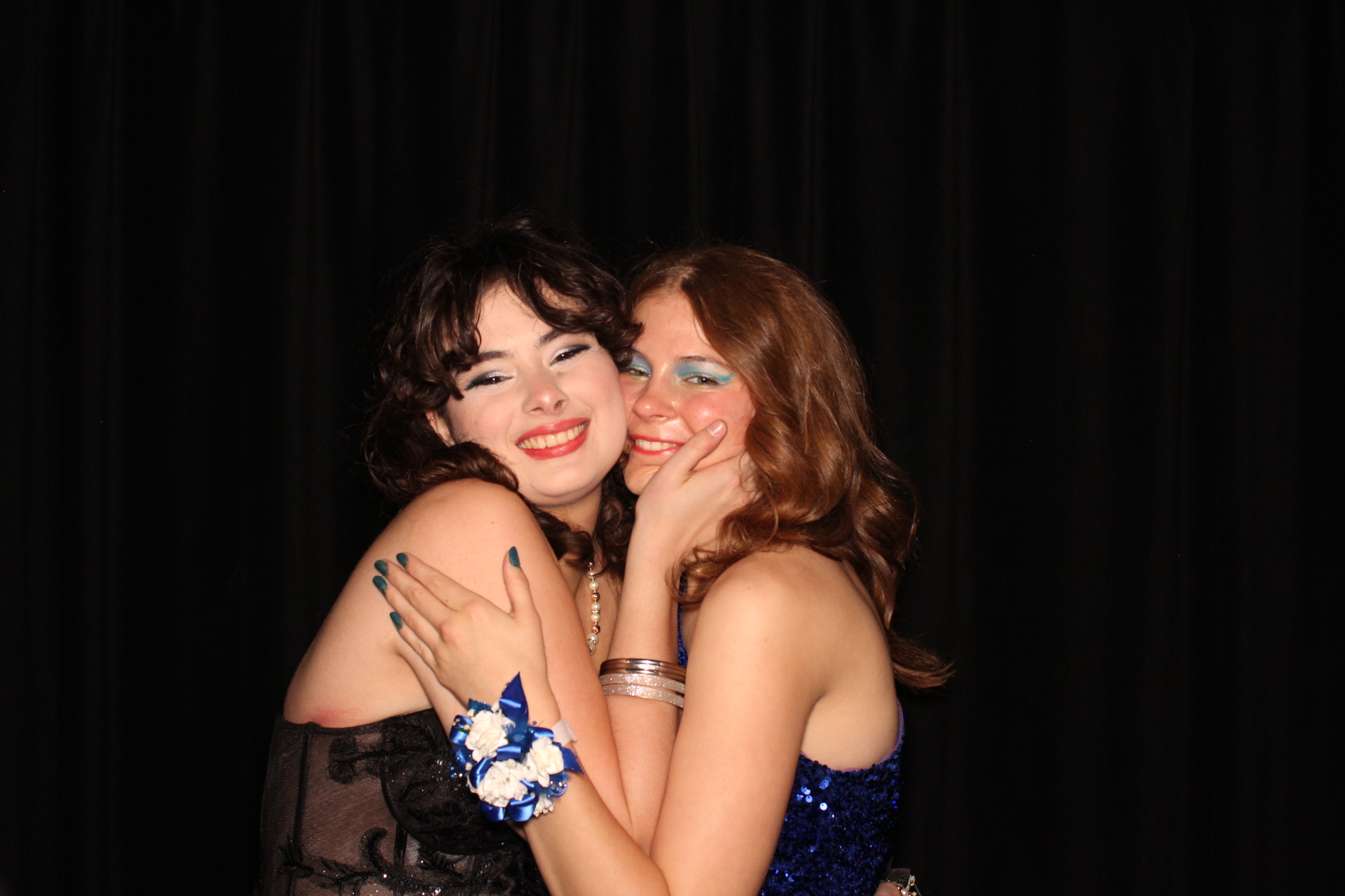 Batavia Prom | View more photos from the event at gallery.photoboothcincy.com/u/PhotoBoothCincy/Batavia-Prom