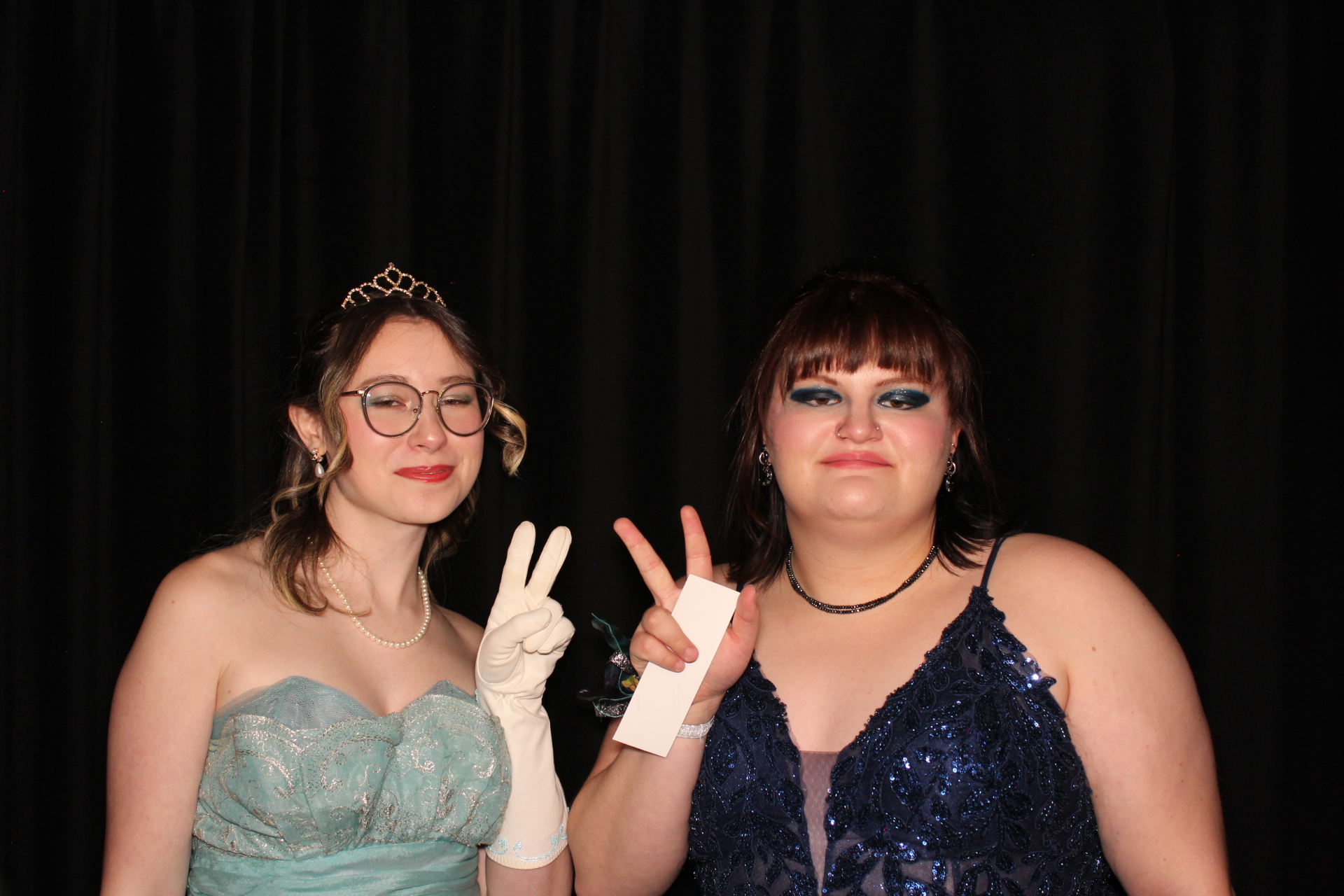 Batavia Prom | View more photos from the event at gallery.photoboothcincy.com/u/PhotoBoothCincy/Batavia-Prom