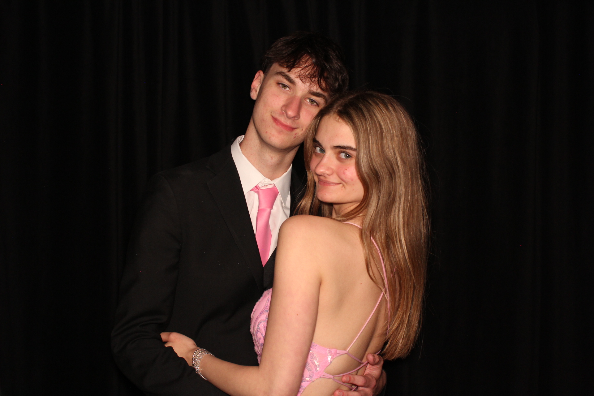 Batavia Prom | View more photos from the event at gallery.photoboothcincy.com/u/PhotoBoothCincy/Batavia-Prom