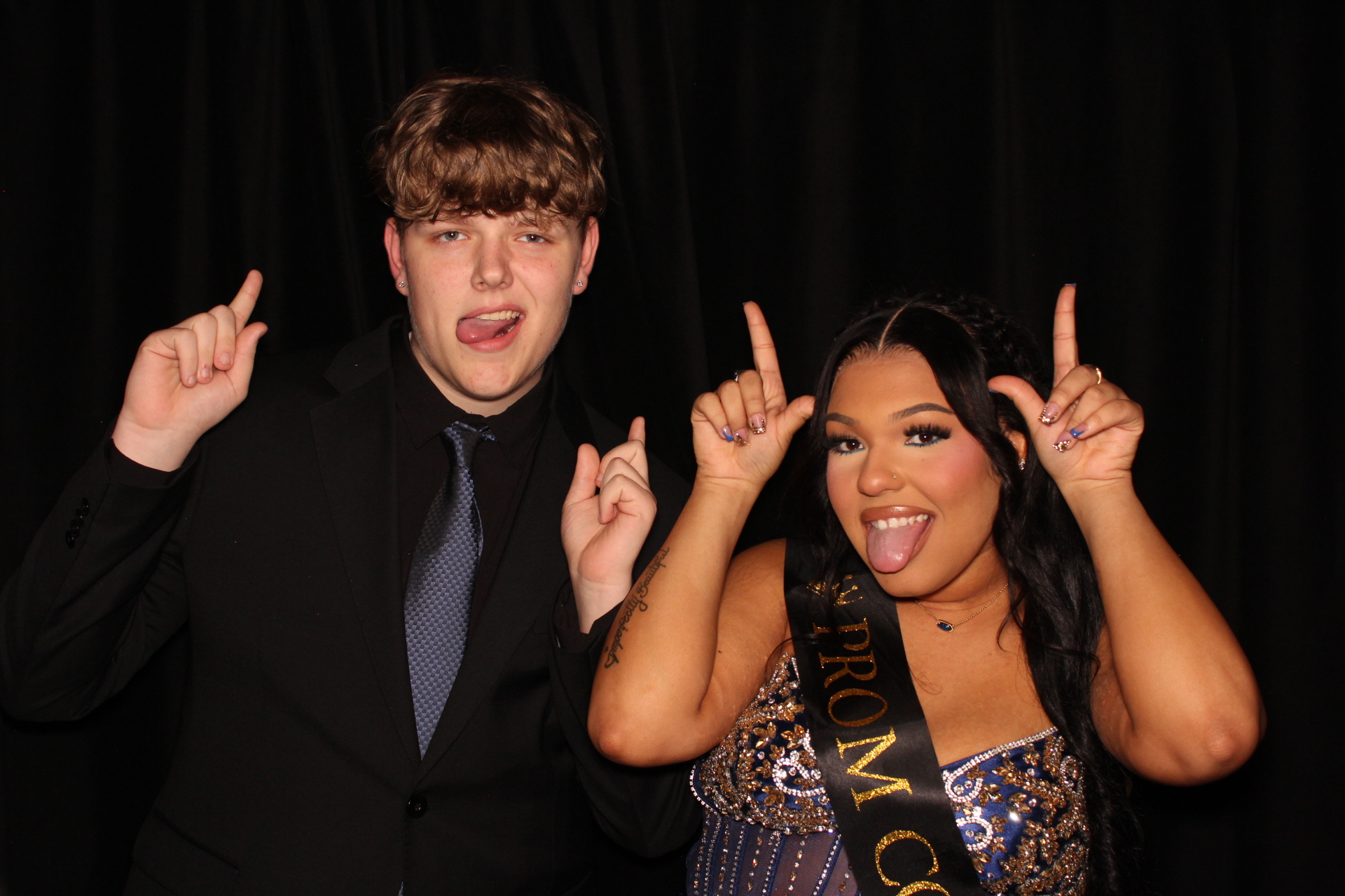 Batavia Prom | View more photos from the event at gallery.photoboothcincy.com/u/PhotoBoothCincy/Batavia-Prom