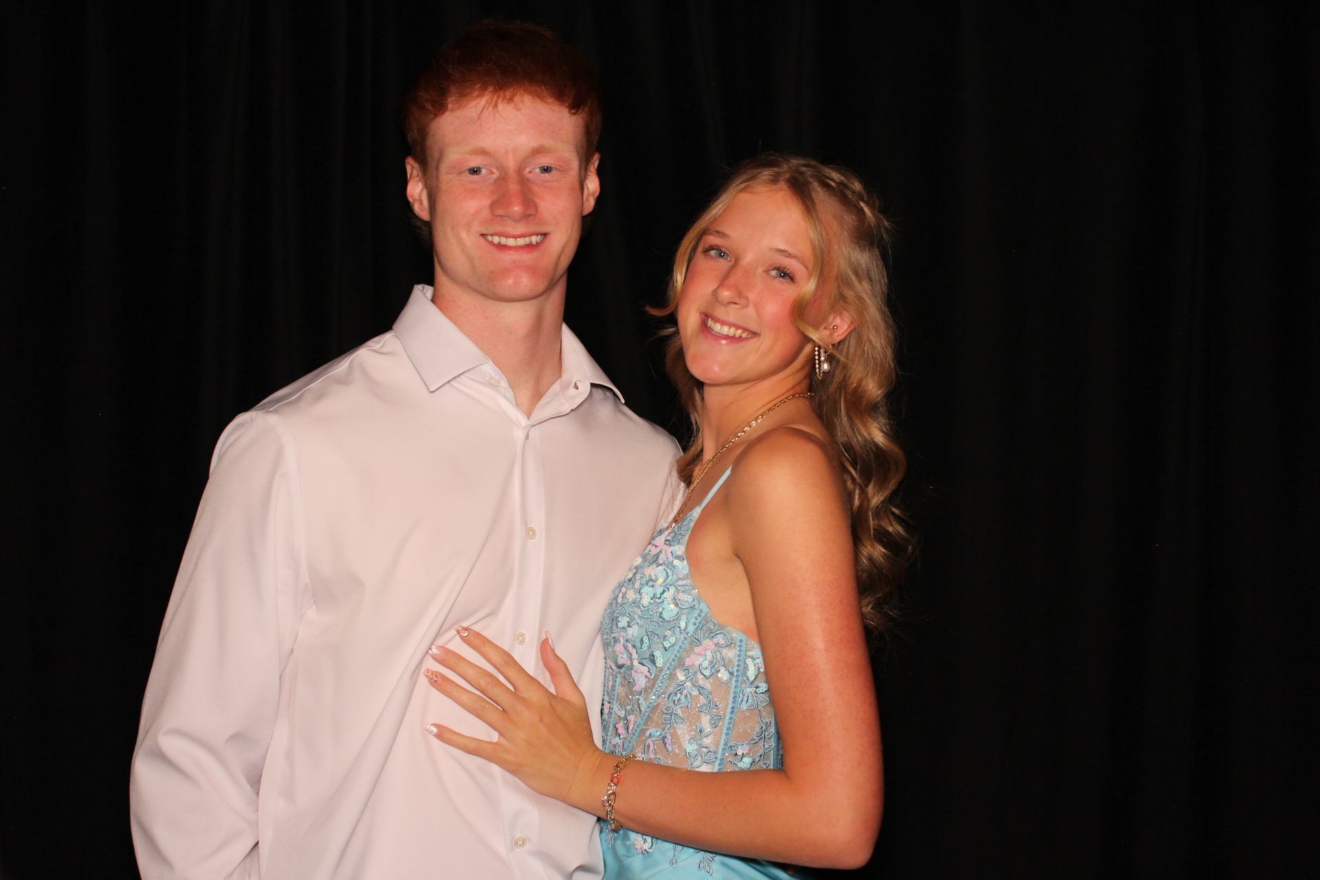 Batavia Prom | View more photos from the event at gallery.photoboothcincy.com/u/PhotoBoothCincy/Batavia-Prom