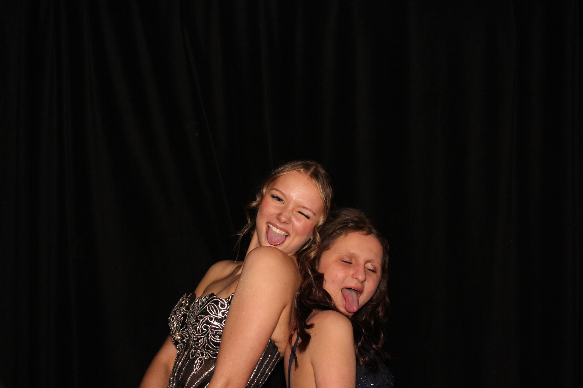 Batavia Prom | View more photos from the event at gallery.photoboothcincy.com/u/PhotoBoothCincy/Batavia-Prom
