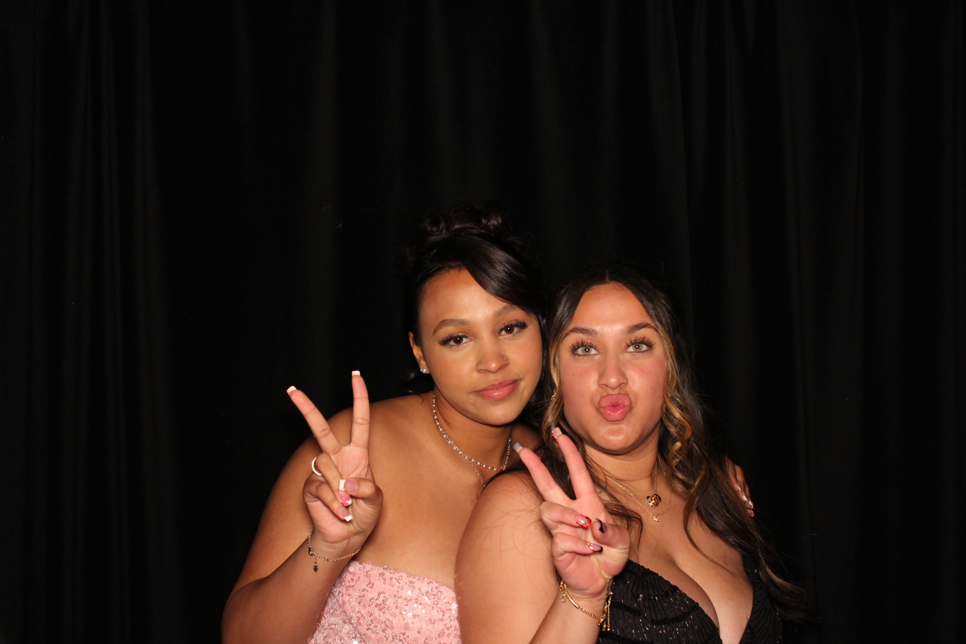 Batavia Prom | View more photos from the event at gallery.photoboothcincy.com/u/PhotoBoothCincy/Batavia-Prom