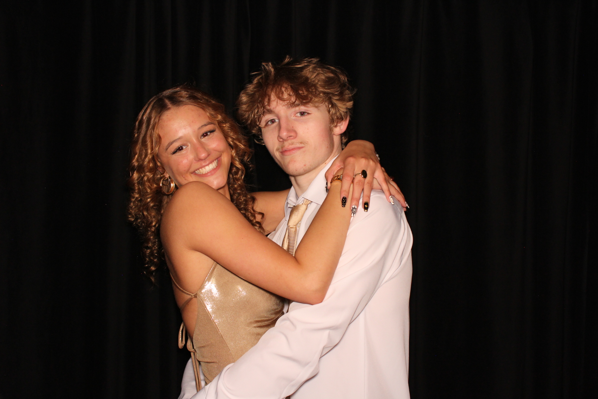 Batavia Prom | View more photos from the event at gallery.photoboothcincy.com/u/PhotoBoothCincy/Batavia-Prom