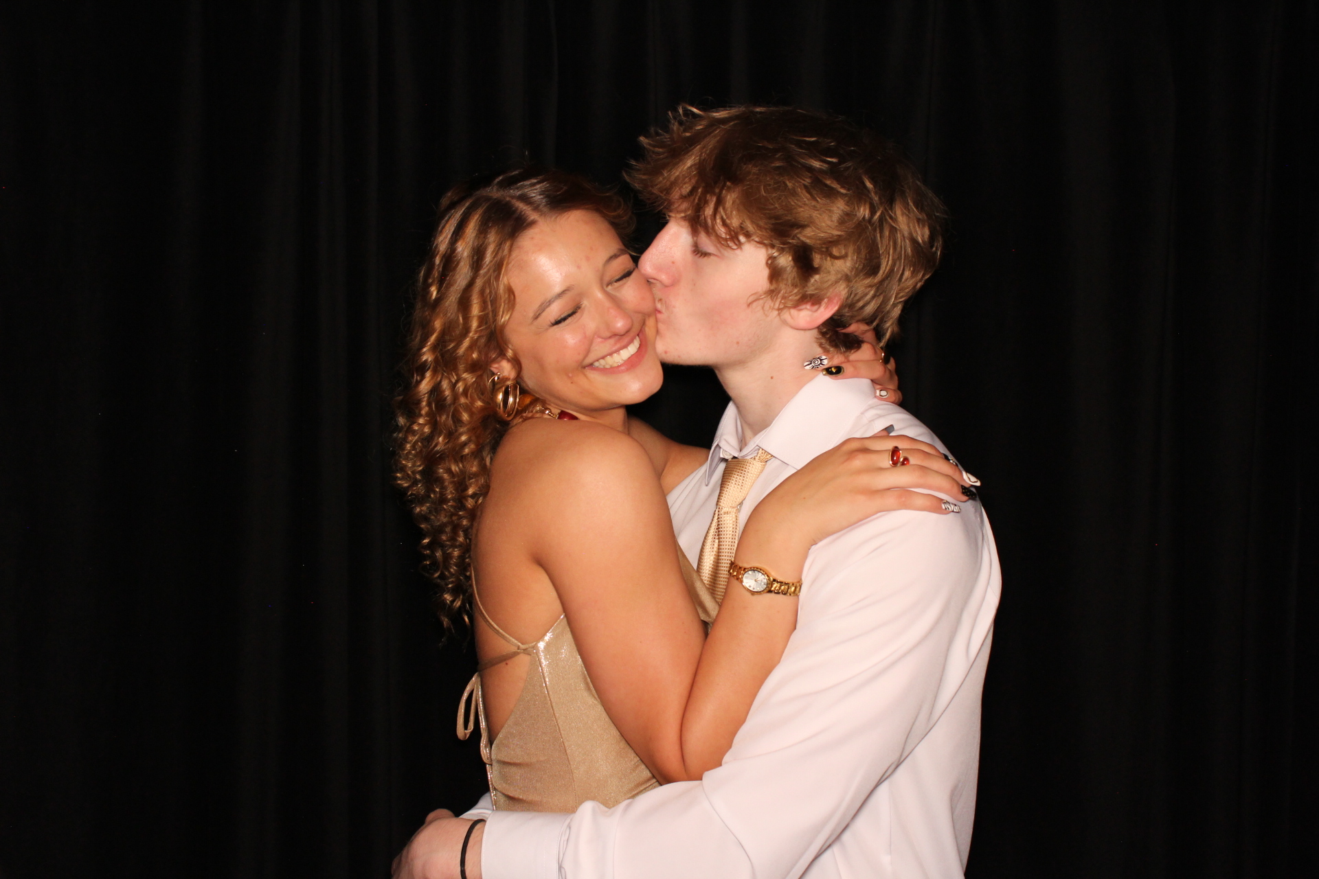 Batavia Prom | View more photos from the event at gallery.photoboothcincy.com/u/PhotoBoothCincy/Batavia-Prom