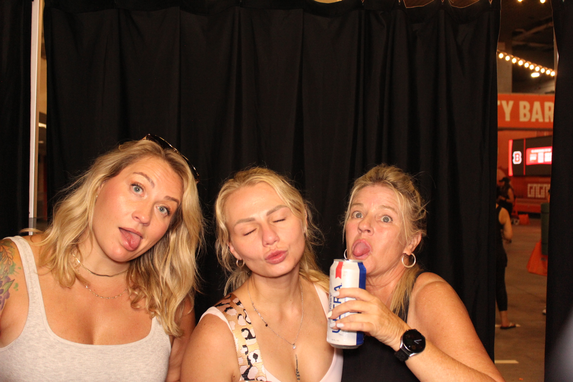 Bengals Yoga | View more photos from the event at gallery.photoboothcincy.com/u/PhotoBoothCincy/Bengals-Yoga