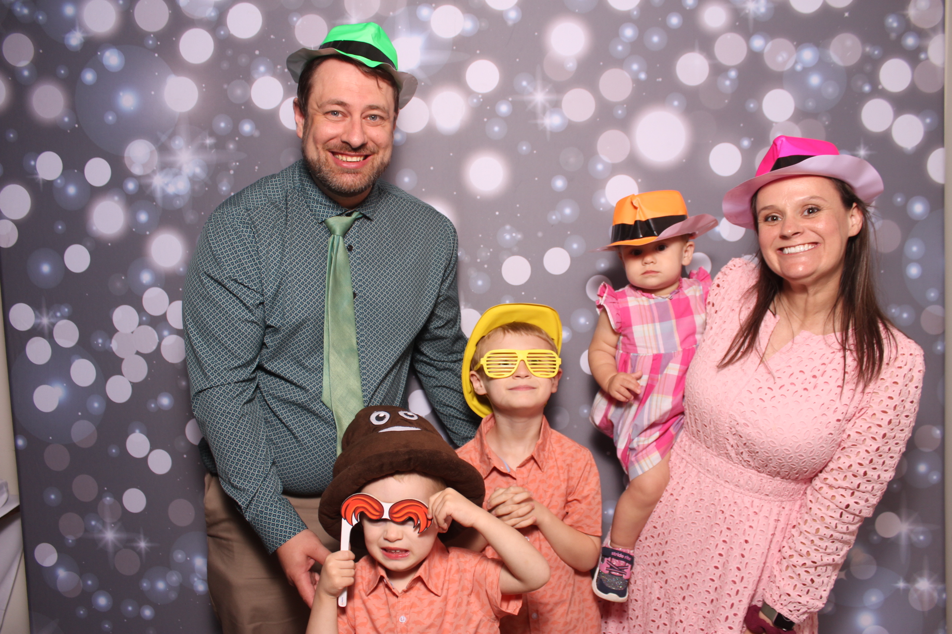 Brenden & Danica’s Wedding | View more photos from the event at gallery.photoboothcincy.com/u/PhotoBoothCincy/Brenden-Danica’s-Wedding