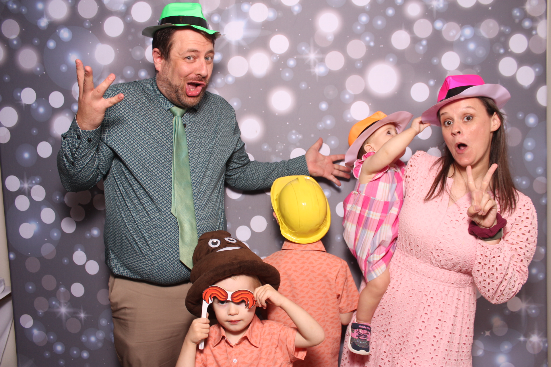 Brenden & Danica’s Wedding | View more photos from the event at gallery.photoboothcincy.com/u/PhotoBoothCincy/Brenden-Danica’s-Wedding