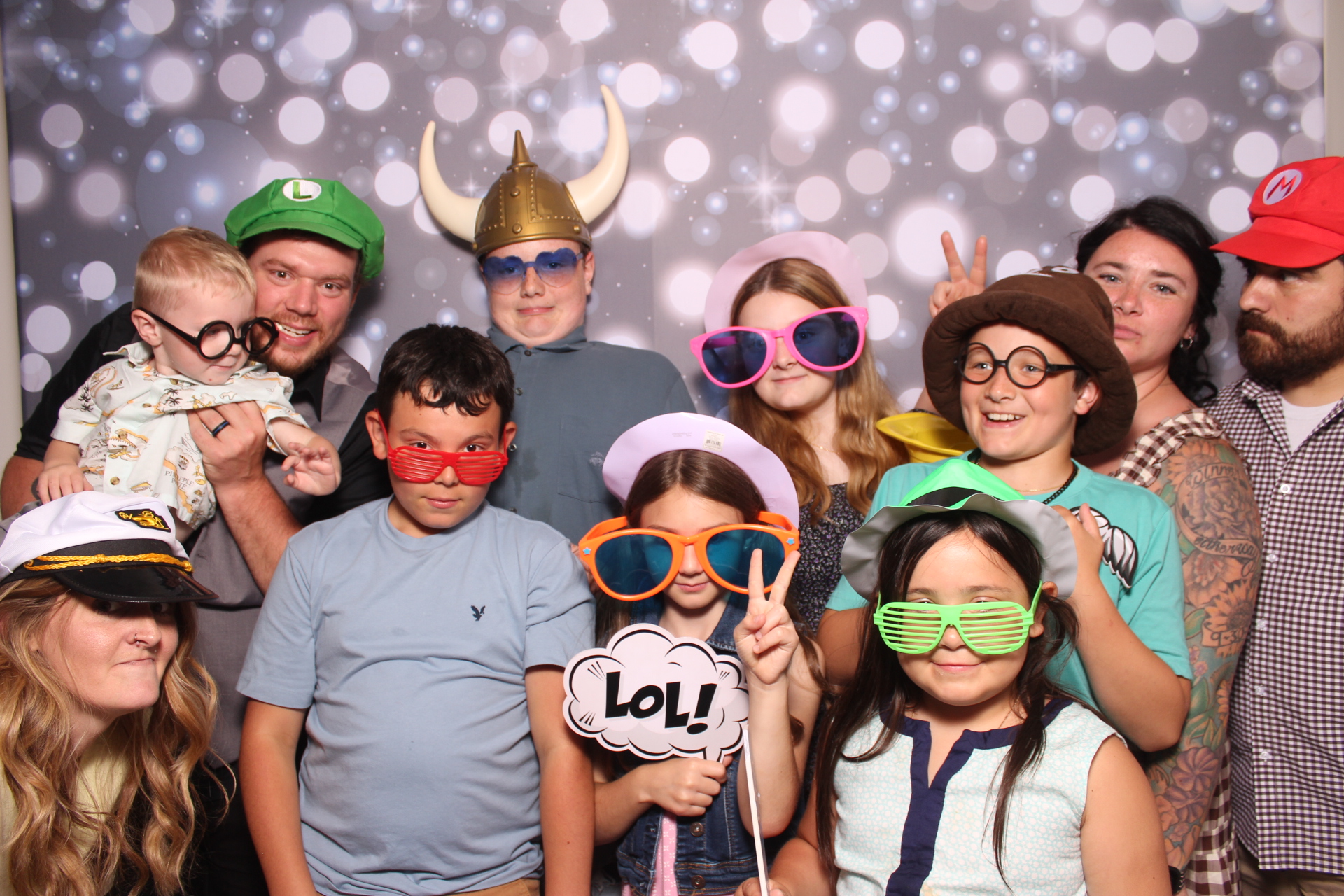 Brenden & Danica’s Wedding | View more photos from the event at gallery.photoboothcincy.com/u/PhotoBoothCincy/Brenden-Danica’s-Wedding