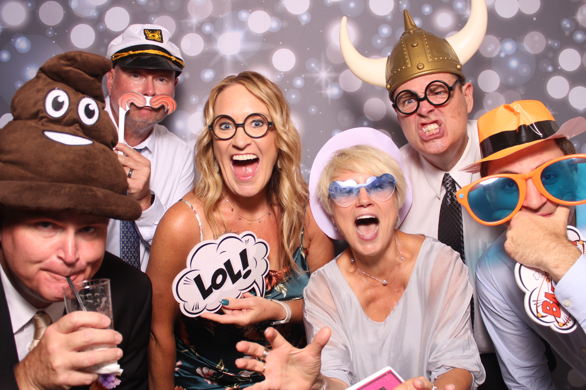 Brenden & Danica’s Wedding | View more photos from the event at gallery.photoboothcincy.com/u/PhotoBoothCincy/Brenden-Danica’s-Wedding