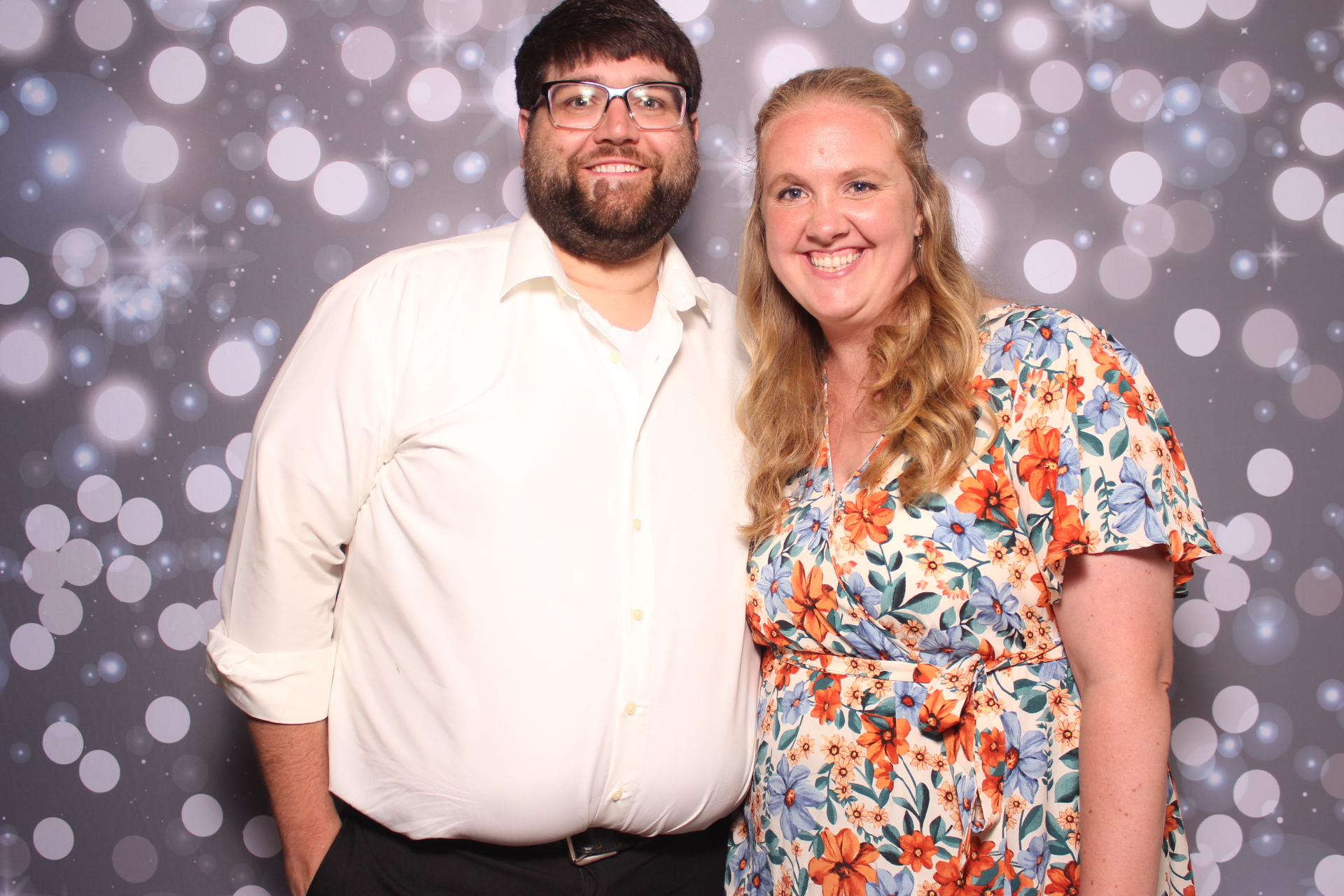 Brenden & Danica’s Wedding | View more photos from the event at gallery.photoboothcincy.com/u/PhotoBoothCincy/Brenden-Danica’s-Wedding
