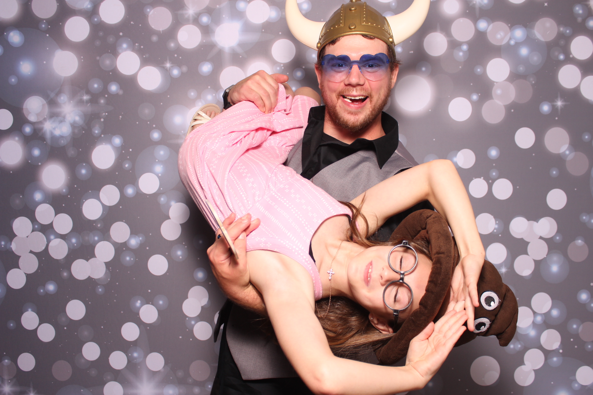 Brenden & Danica’s Wedding | View more photos from the event at gallery.photoboothcincy.com/u/PhotoBoothCincy/Brenden-Danica’s-Wedding