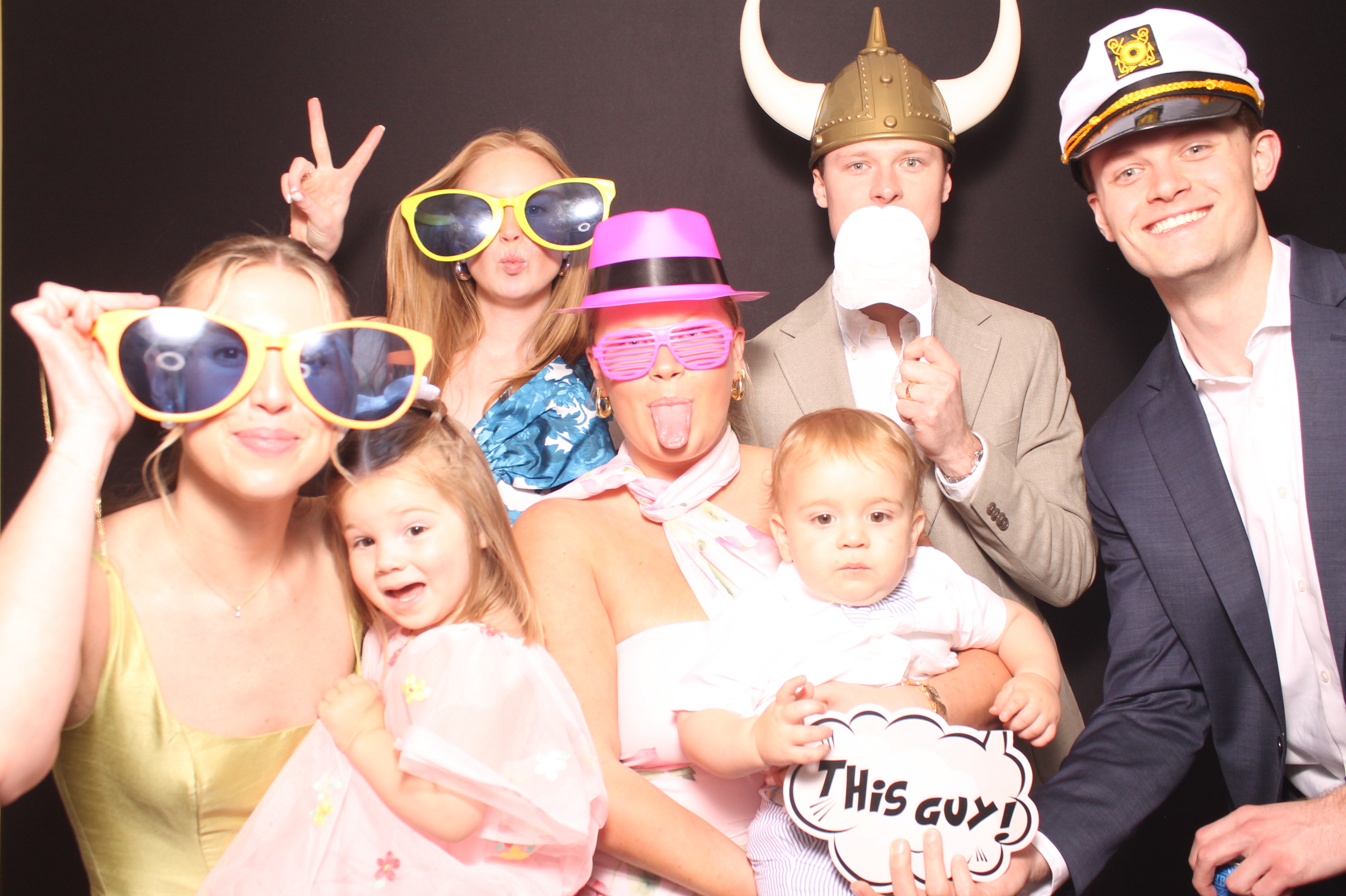 Brittany & Noah Reception | View more photos from the event at gallery.photoboothcincy.com/u/PhotoBoothCincy/Brittany-Noah-Reception