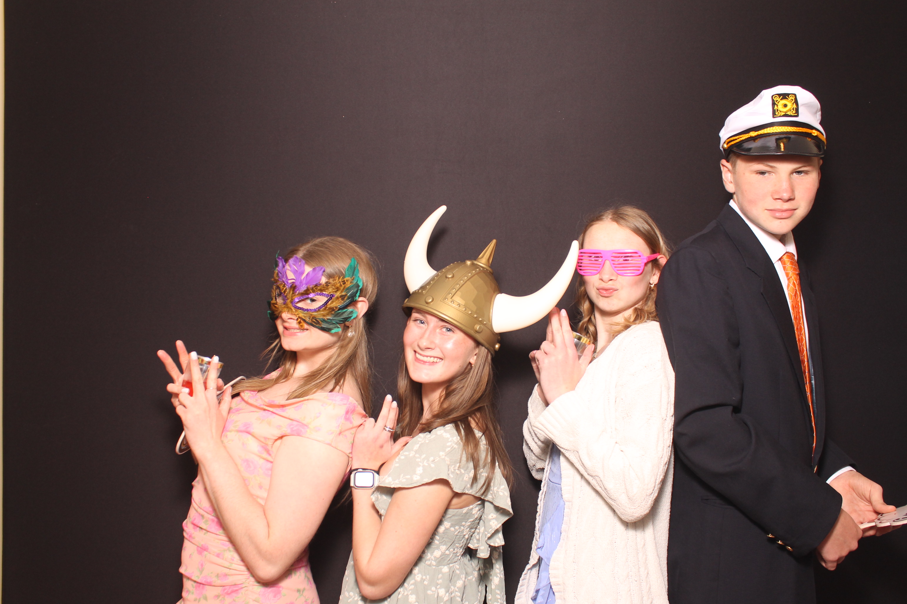 Brittany & Noah Reception | View more photos from the event at gallery.photoboothcincy.com/u/PhotoBoothCincy/Brittany-Noah-Reception