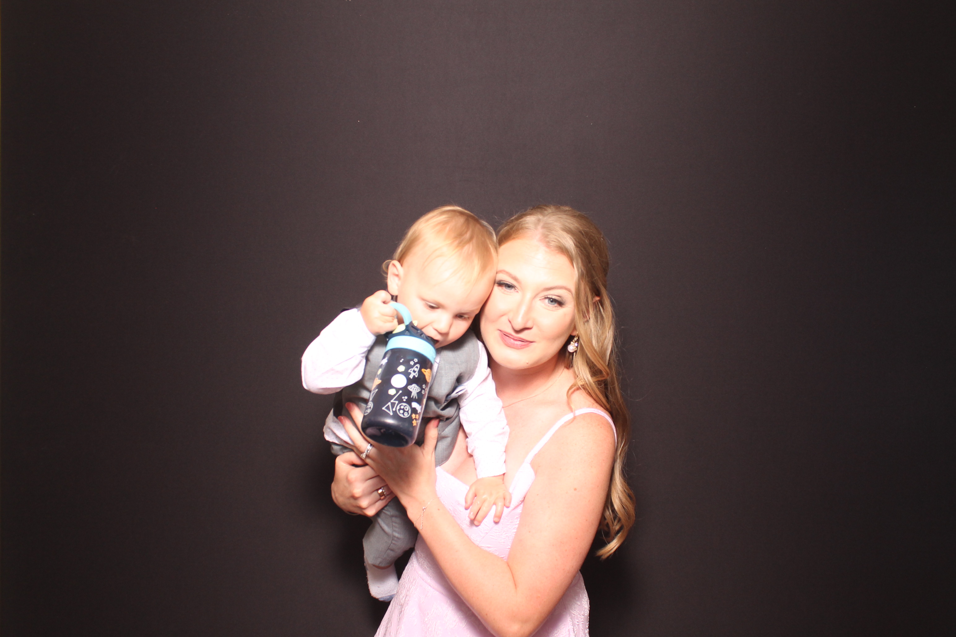 Brittany & Noah Reception | View more photos from the event at gallery.photoboothcincy.com/u/PhotoBoothCincy/Brittany-Noah-Reception