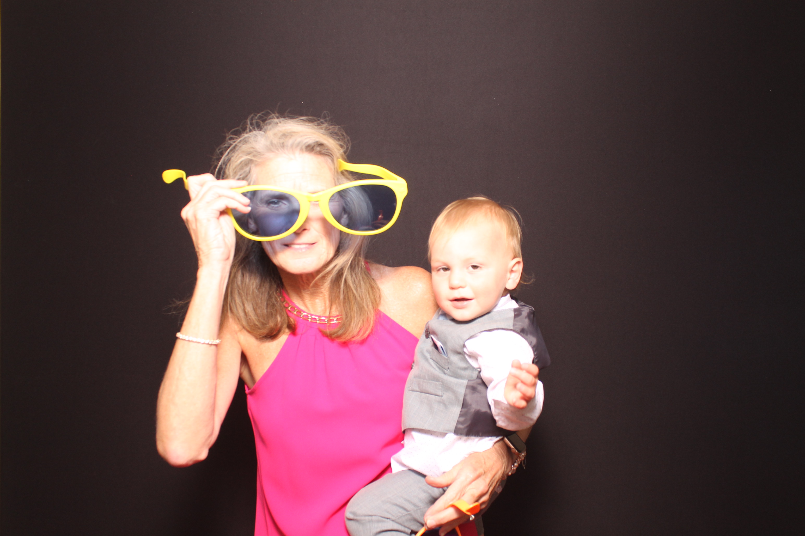 Brittany & Noah Reception | View more photos from the event at gallery.photoboothcincy.com/u/PhotoBoothCincy/Brittany-Noah-Reception