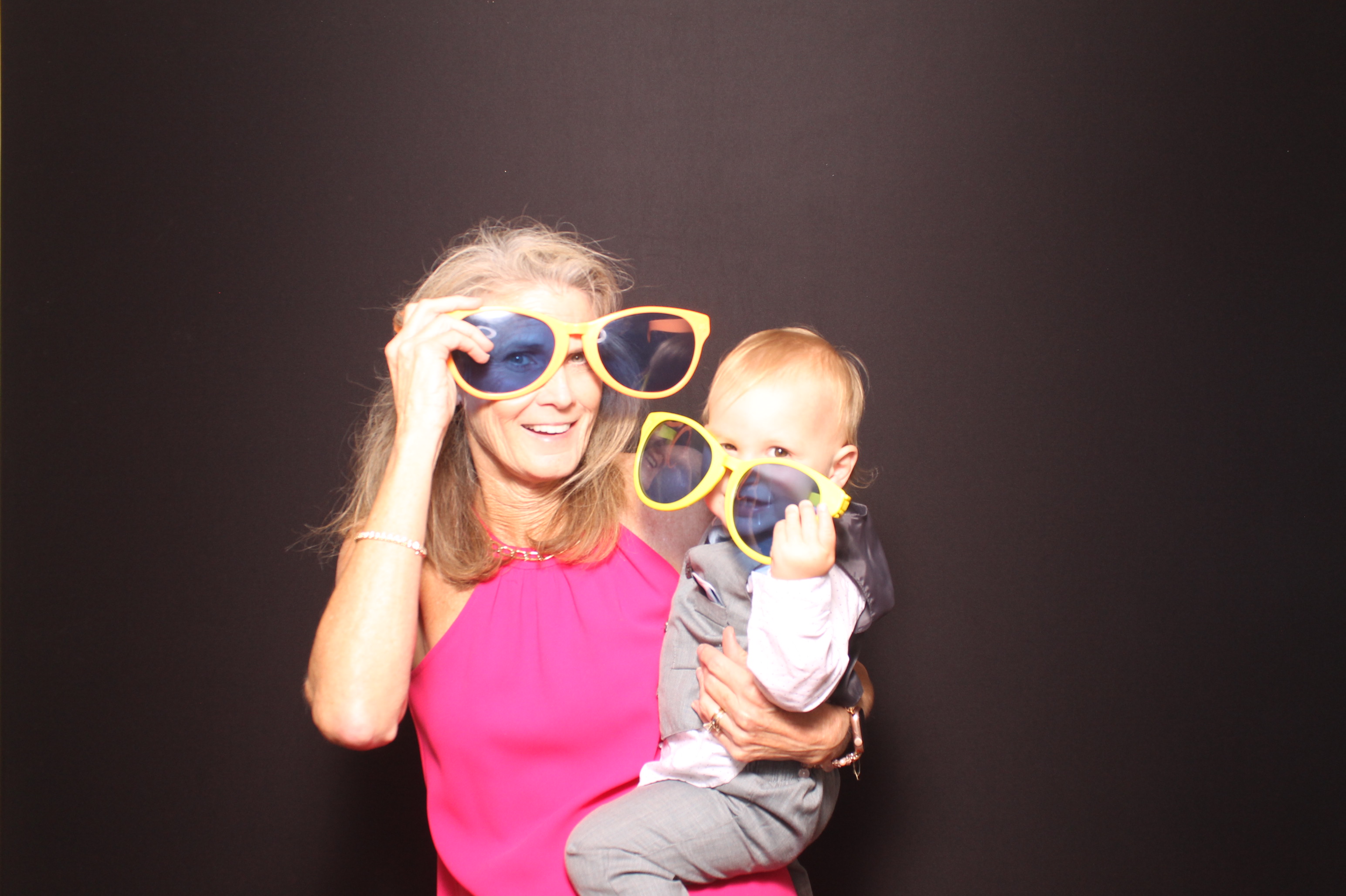 Brittany & Noah Reception | View more photos from the event at gallery.photoboothcincy.com/u/PhotoBoothCincy/Brittany-Noah-Reception
