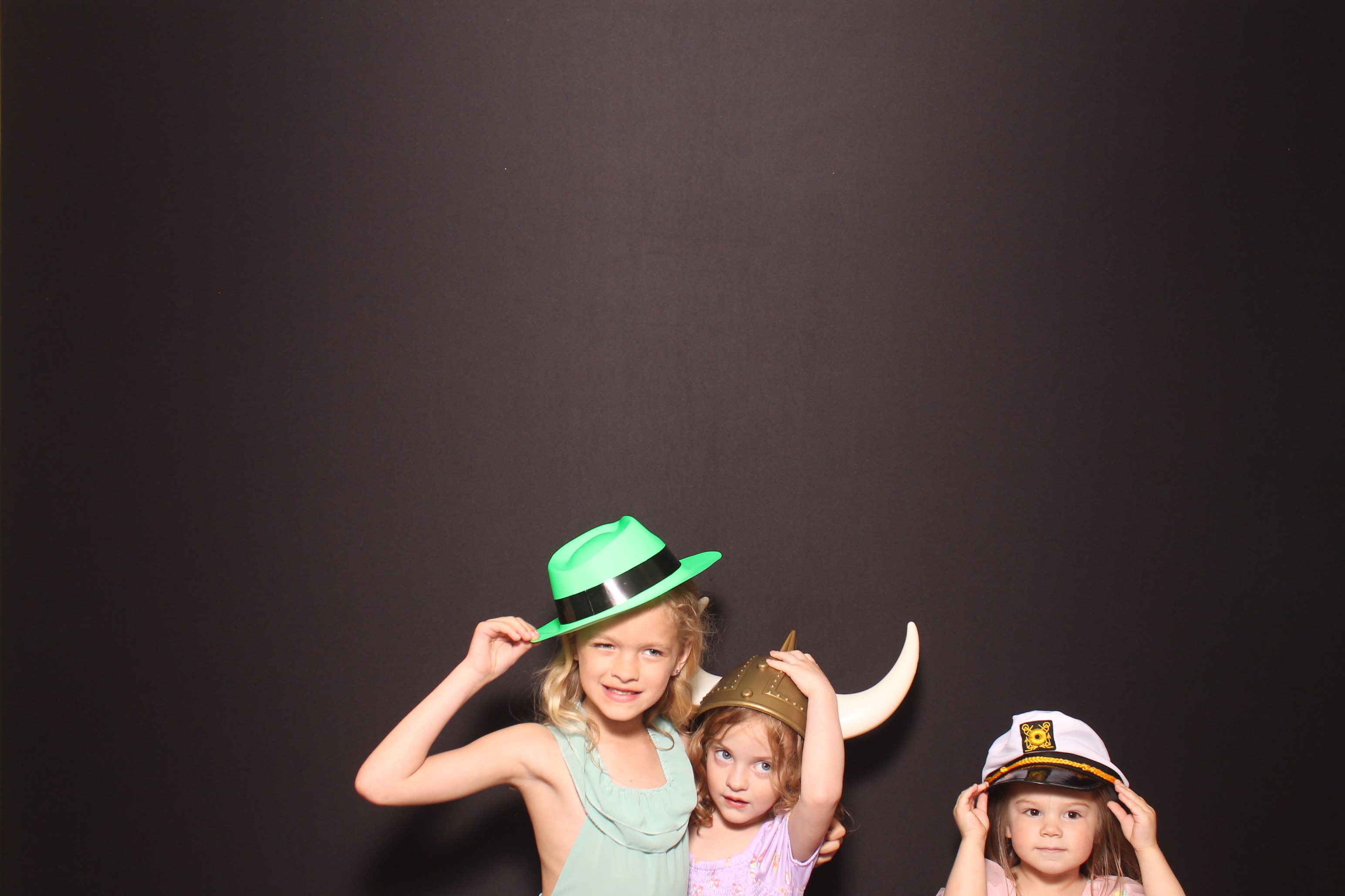 Brittany & Noah Reception | View more photos from the event at gallery.photoboothcincy.com/u/PhotoBoothCincy/Brittany-Noah-Reception