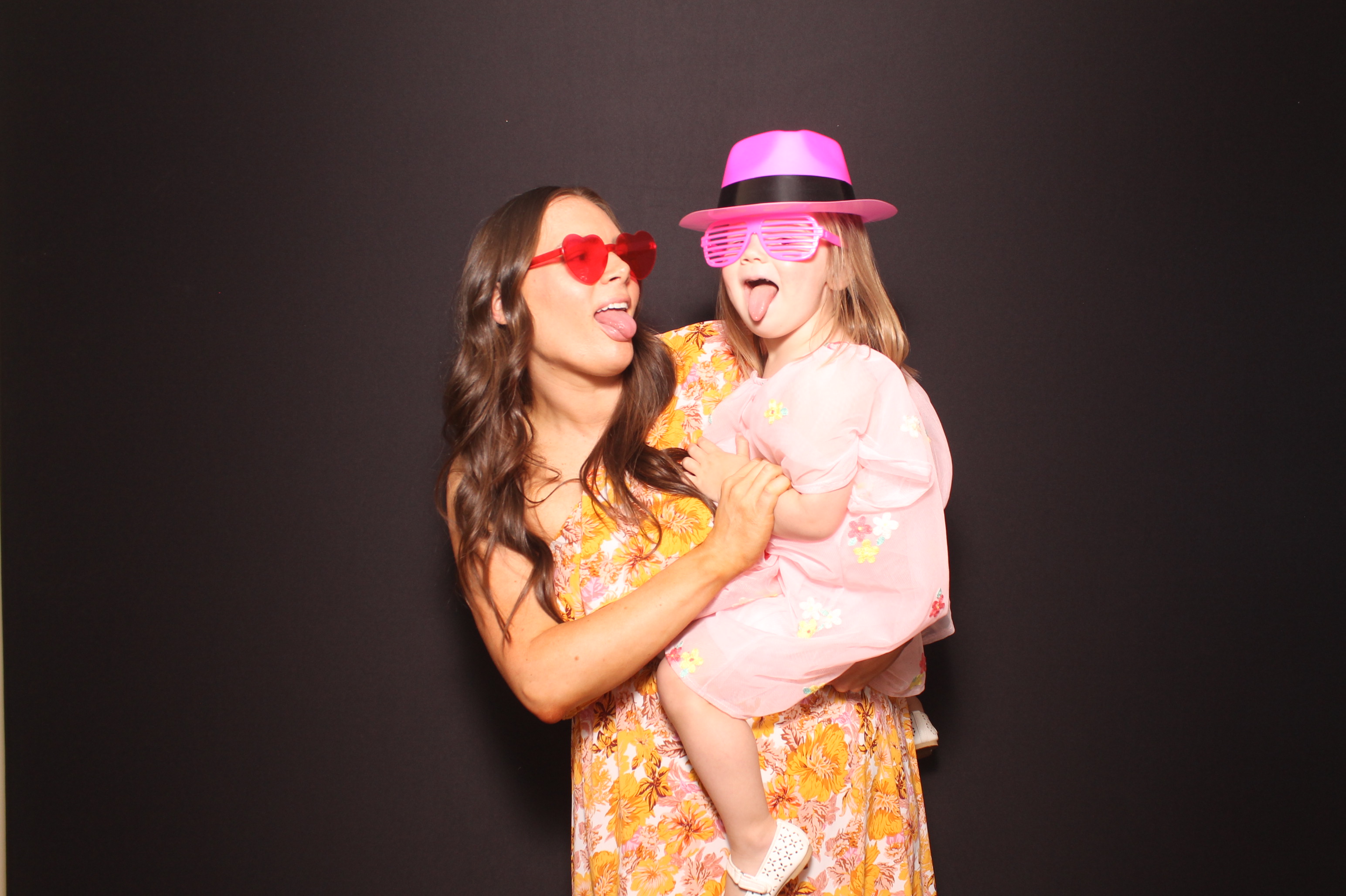 Brittany & Noah Reception | View more photos from the event at gallery.photoboothcincy.com/u/PhotoBoothCincy/Brittany-Noah-Reception