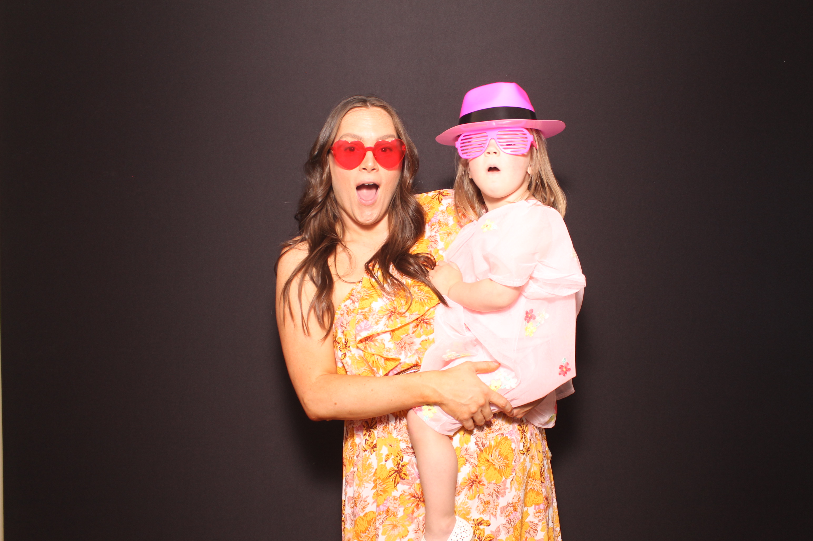 Brittany & Noah Reception | View more photos from the event at gallery.photoboothcincy.com/u/PhotoBoothCincy/Brittany-Noah-Reception