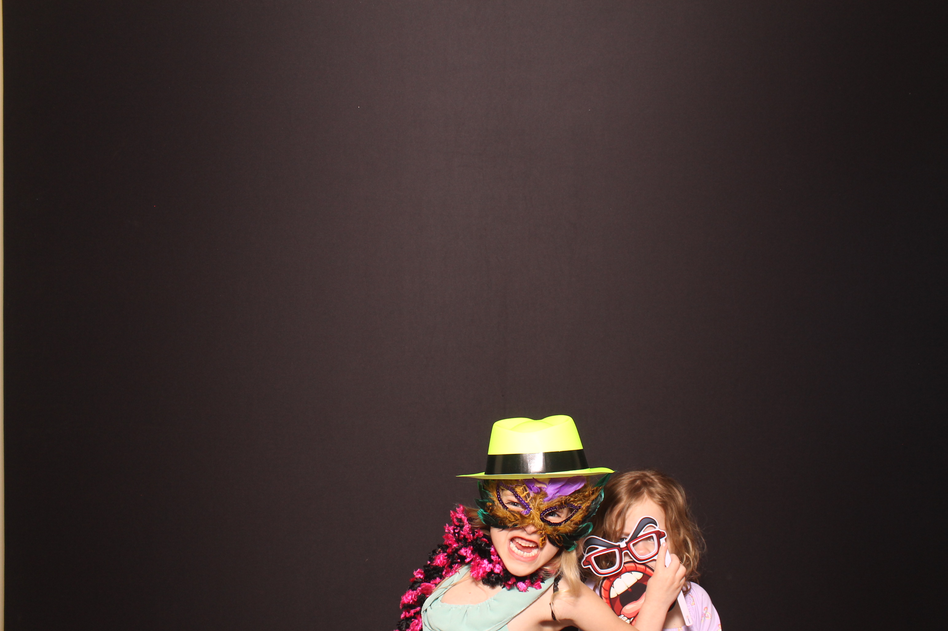 Brittany & Noah Reception | View more photos from the event at gallery.photoboothcincy.com/u/PhotoBoothCincy/Brittany-Noah-Reception