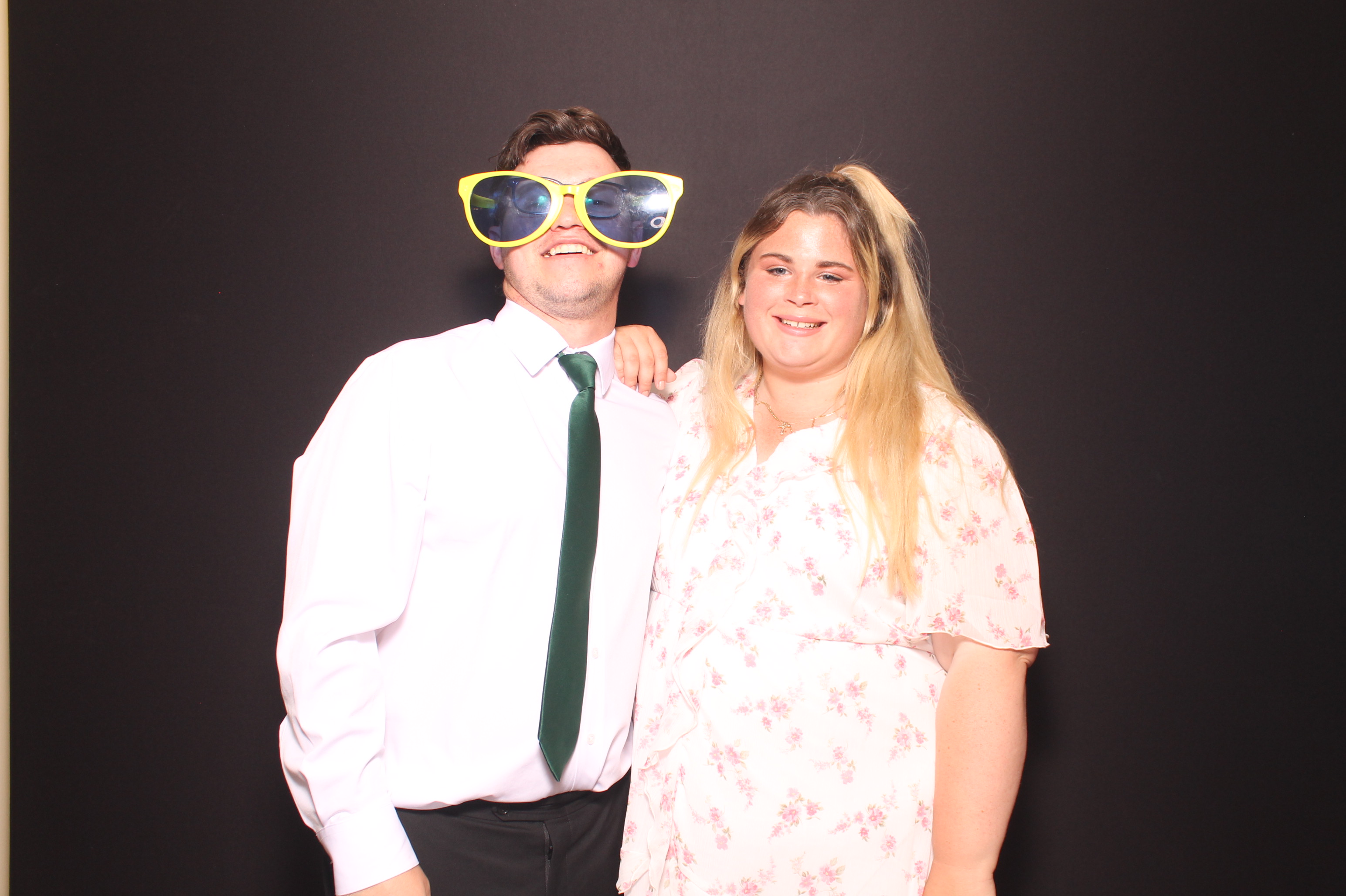 Brittany & Noah Reception | View more photos from the event at gallery.photoboothcincy.com/u/PhotoBoothCincy/Brittany-Noah-Reception