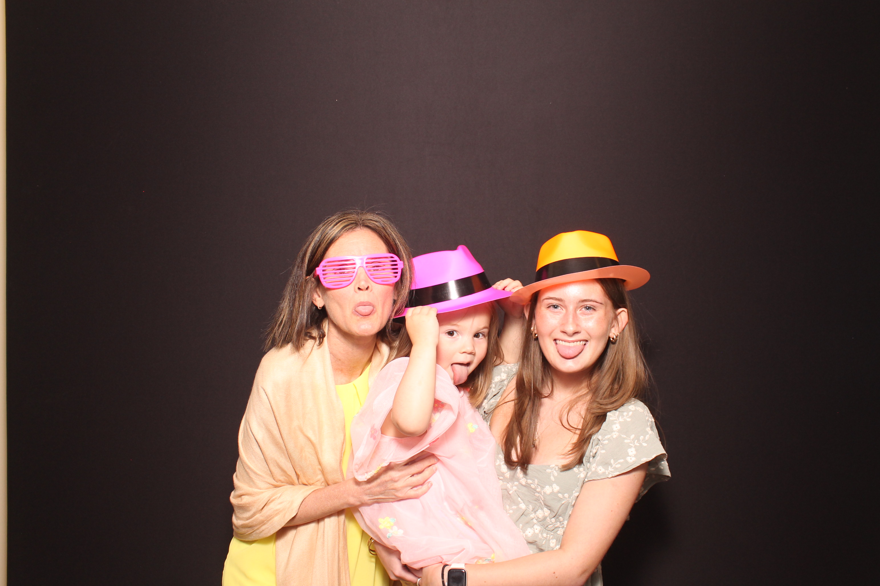Brittany & Noah Reception | View more photos from the event at gallery.photoboothcincy.com/u/PhotoBoothCincy/Brittany-Noah-Reception