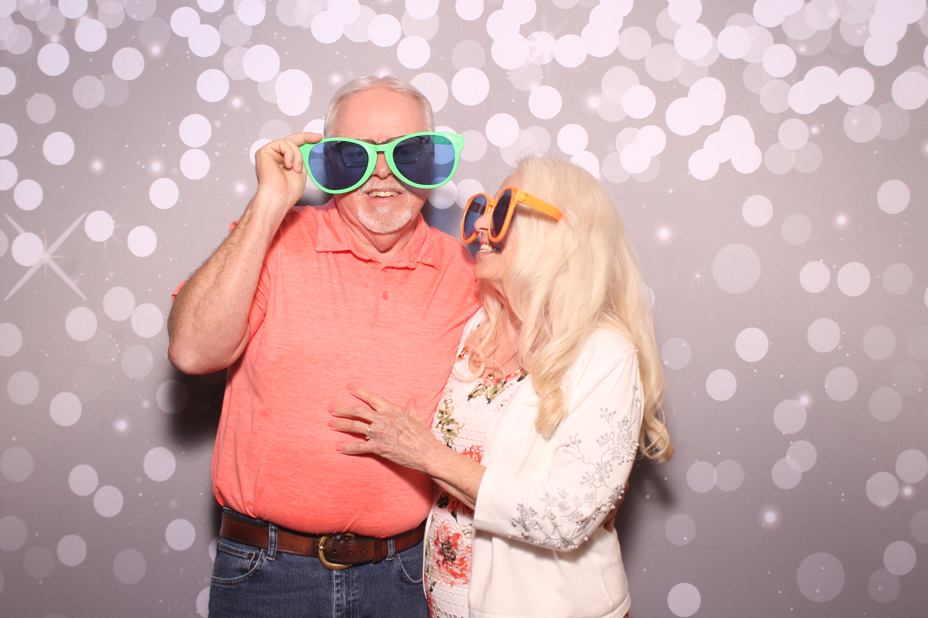 Brittany and KJ's Wedding!! | View more photos from the event at gallery.photoboothcincy.com/u/PhotoBoothCincy/Brittany-and-KJs-Wedding
