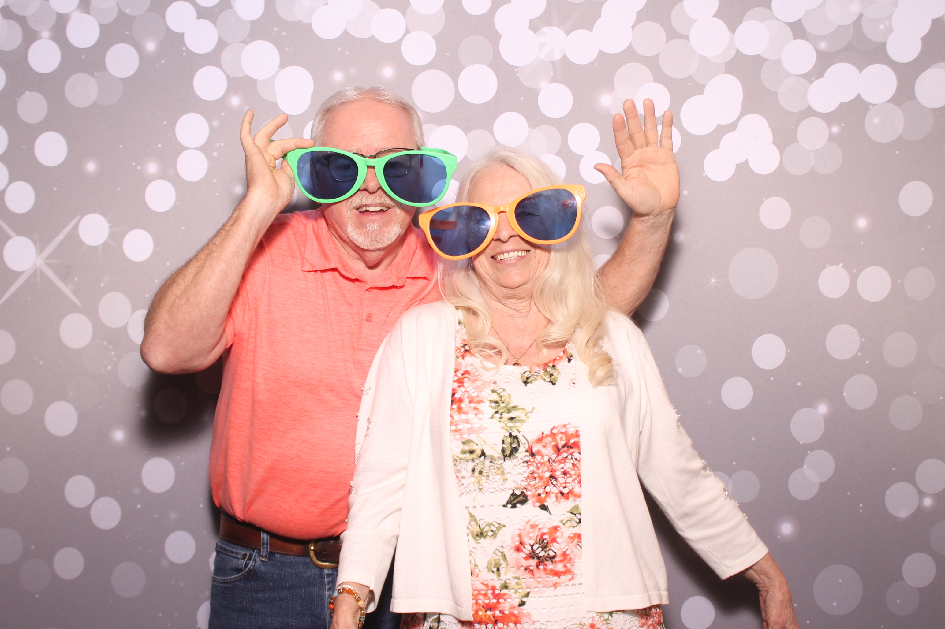Brittany and KJ's Wedding!! | View more photos from the event at gallery.photoboothcincy.com/u/PhotoBoothCincy/Brittany-and-KJs-Wedding