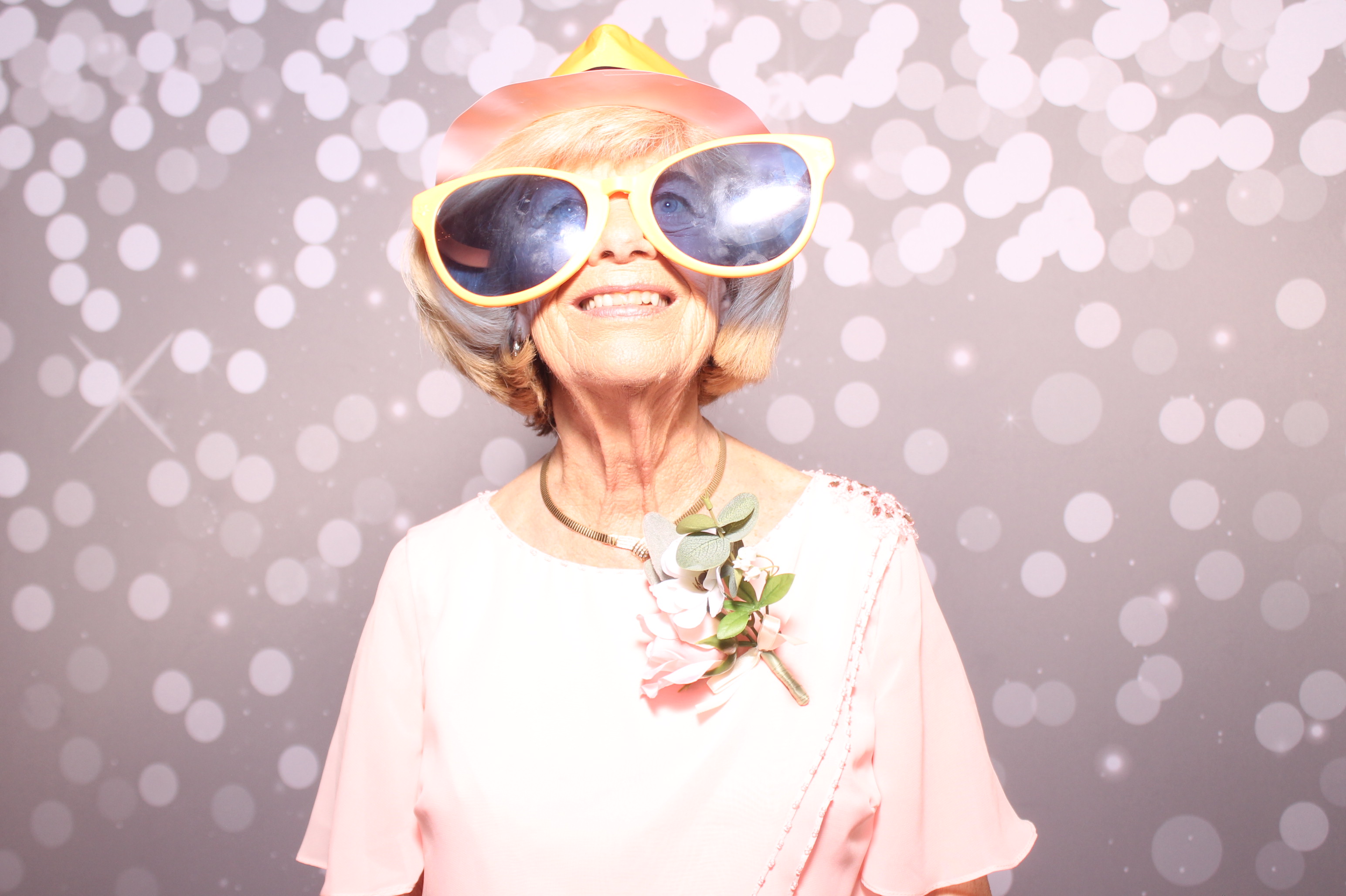 Brittany and KJ's Wedding!! | View more photos from the event at gallery.photoboothcincy.com/u/PhotoBoothCincy/Brittany-and-KJs-Wedding