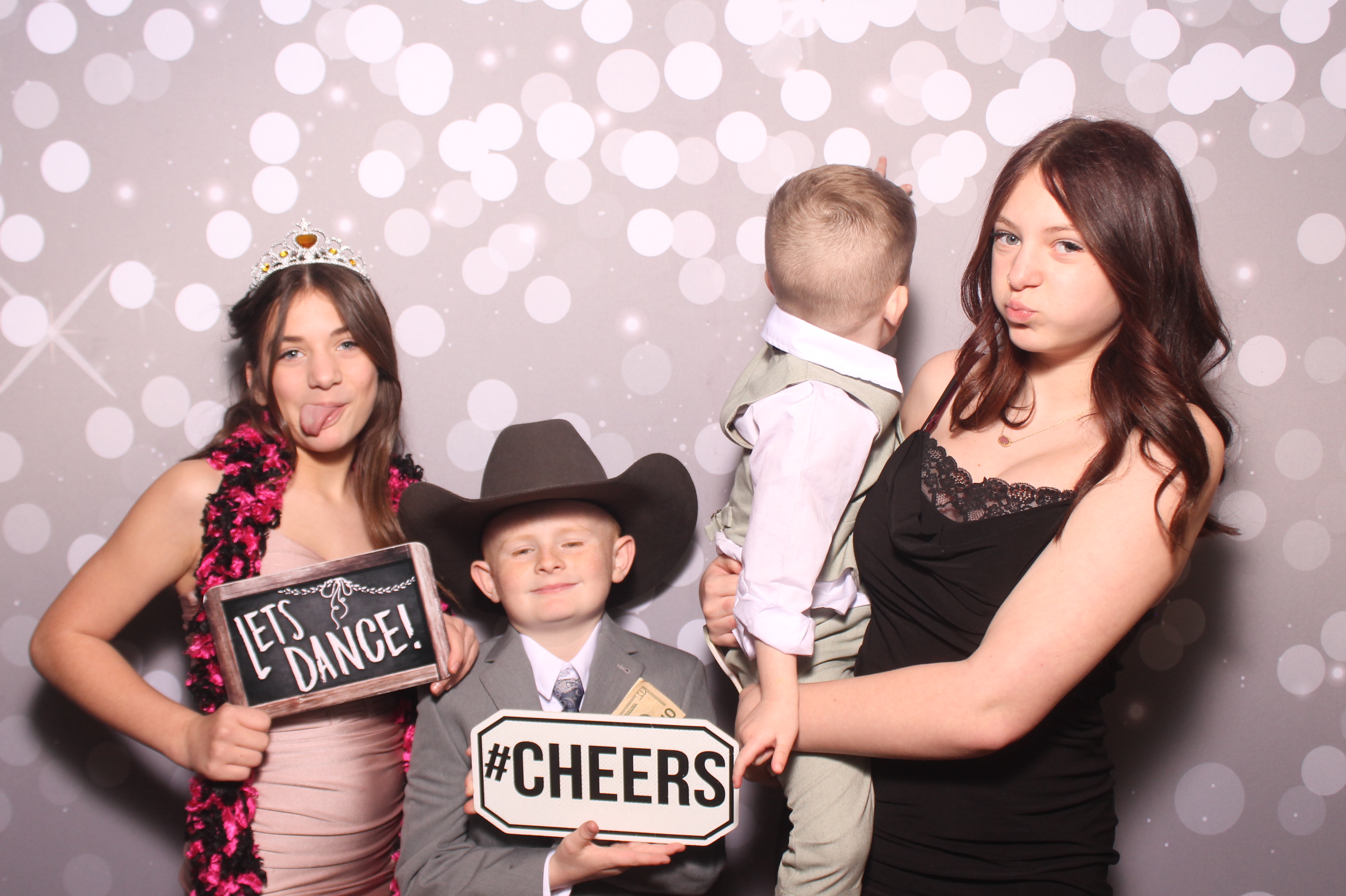 Brittany and KJ's Wedding!! | View more photos from the event at gallery.photoboothcincy.com/u/PhotoBoothCincy/Brittany-and-KJs-Wedding