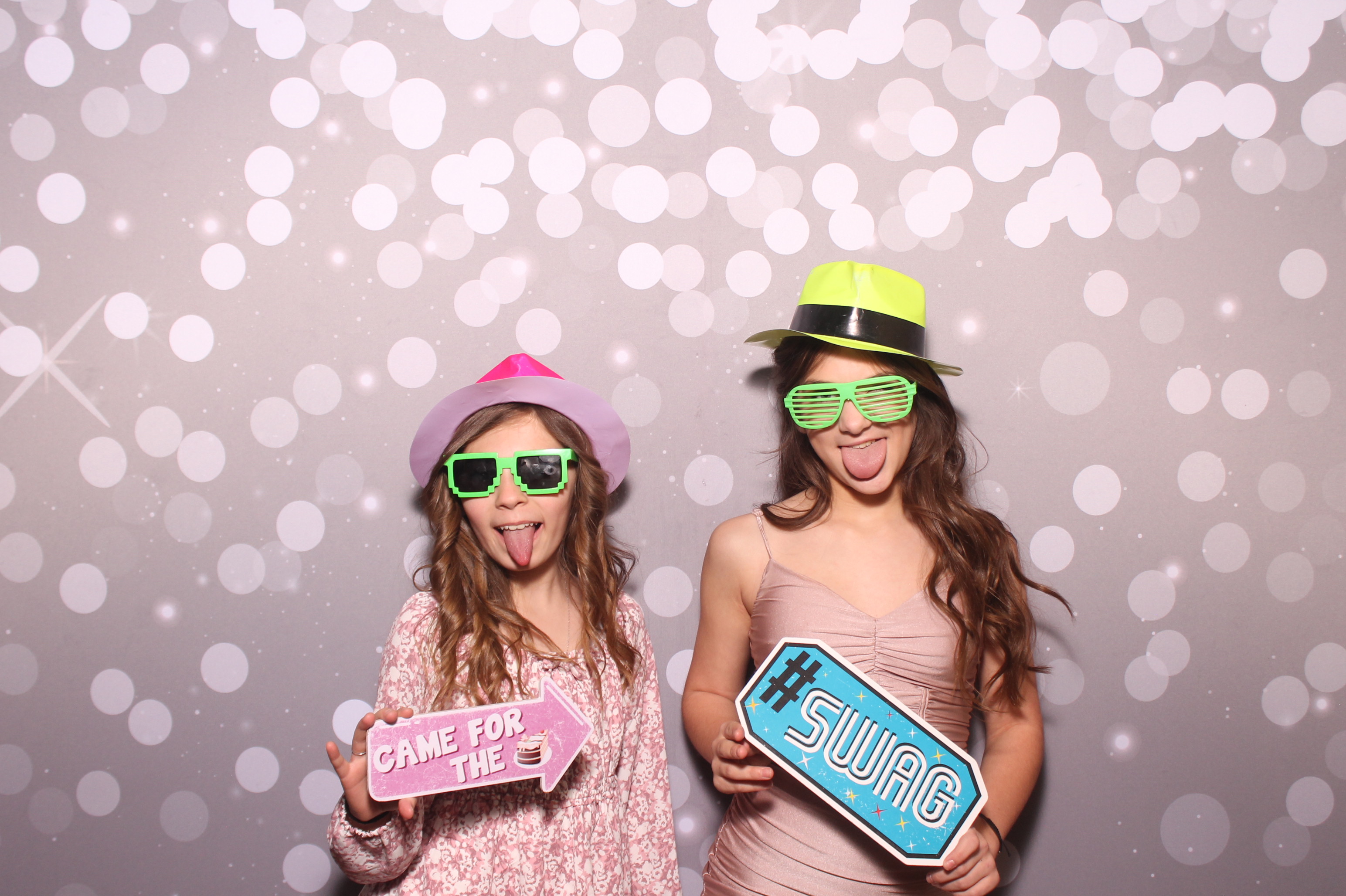 Brittany and KJ's Wedding!! | View more photos from the event at gallery.photoboothcincy.com/u/PhotoBoothCincy/Brittany-and-KJs-Wedding