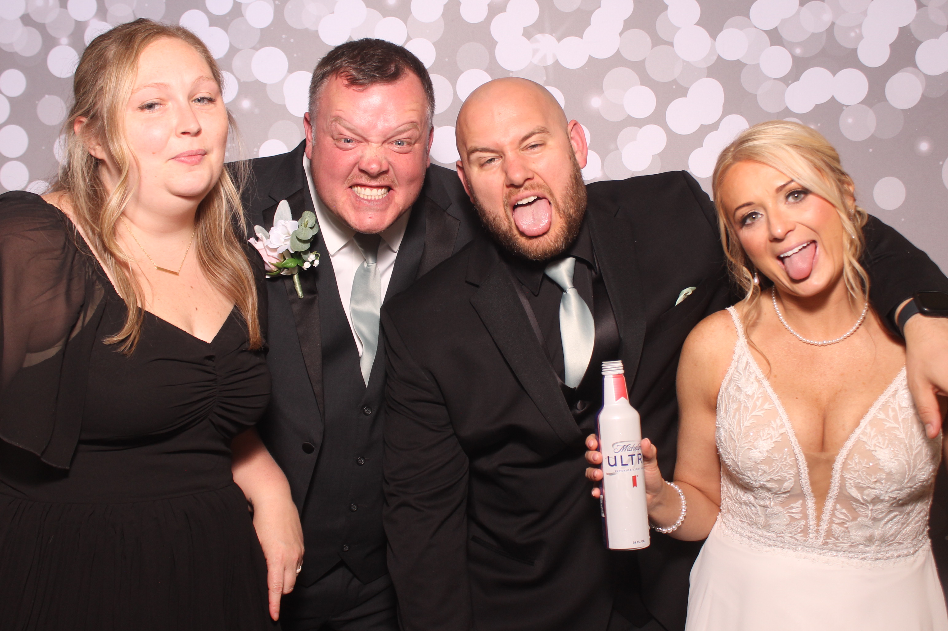 Brittany and KJ's Wedding!! | View more photos from the event at gallery.photoboothcincy.com/u/PhotoBoothCincy/Brittany-and-KJs-Wedding