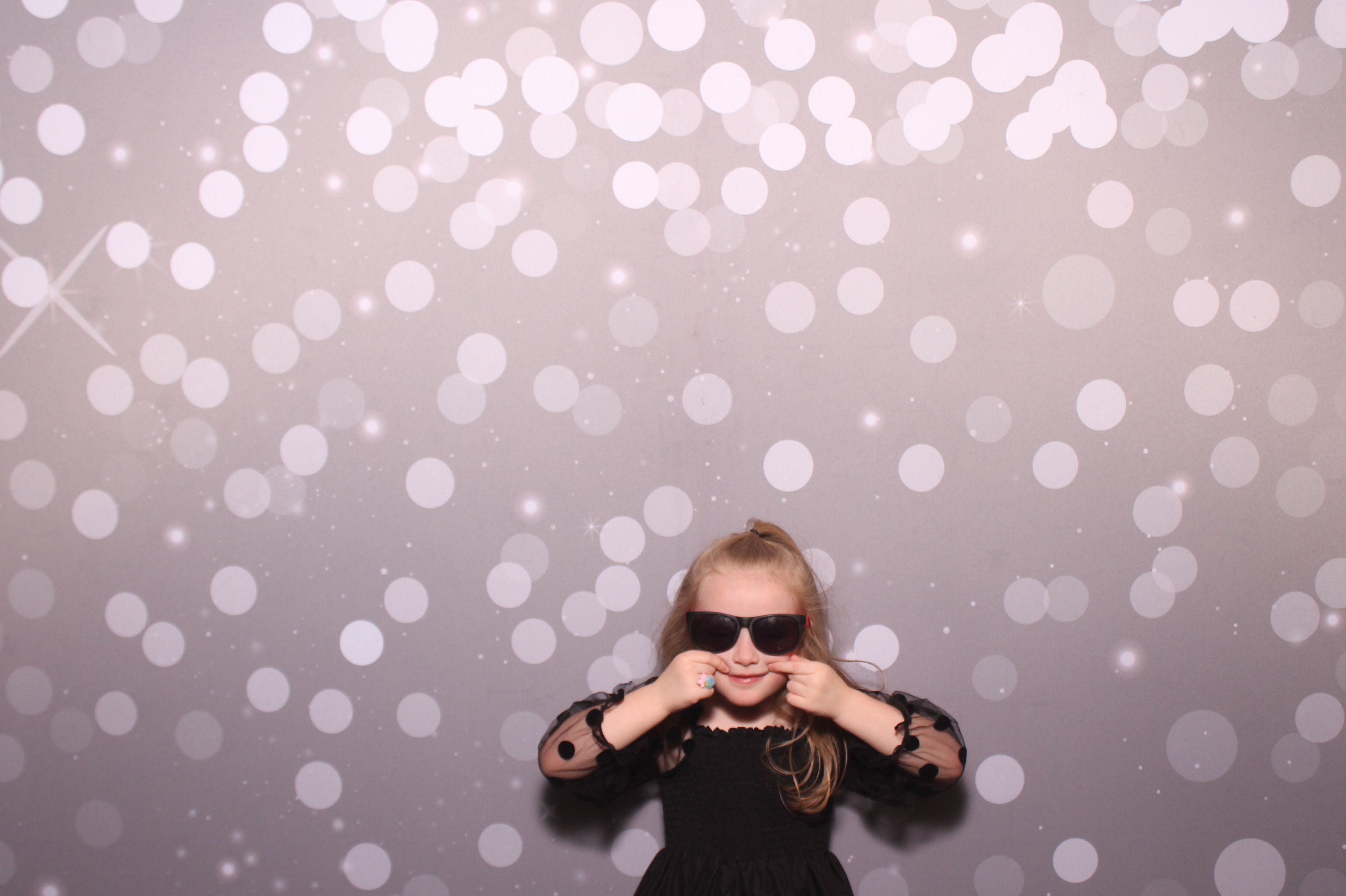 Brittany and KJ's Wedding!! | View more photos from the event at gallery.photoboothcincy.com/u/PhotoBoothCincy/Brittany-and-KJs-Wedding