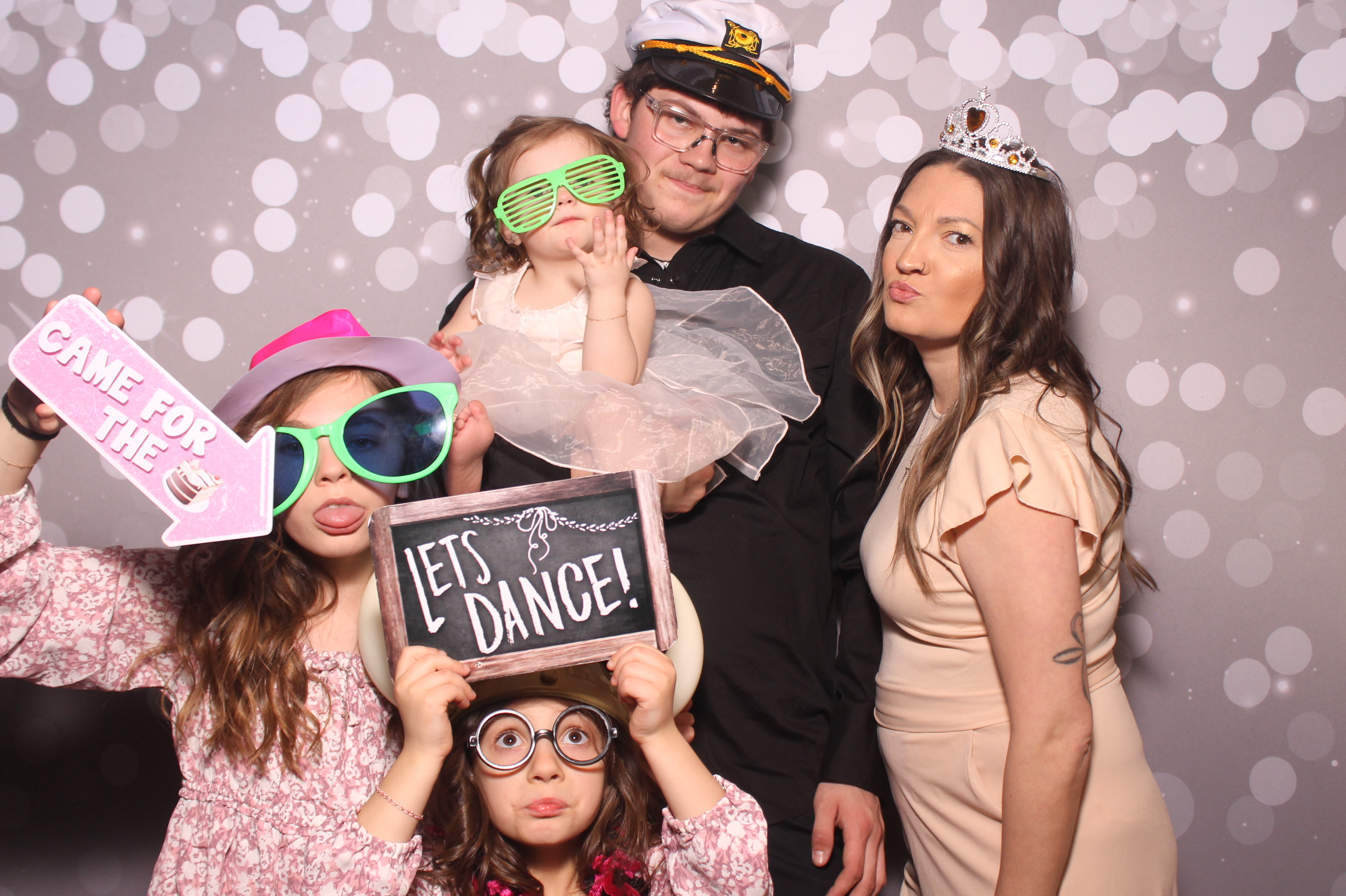 Brittany and KJ's Wedding!! | View more photos from the event at gallery.photoboothcincy.com/u/PhotoBoothCincy/Brittany-and-KJs-Wedding