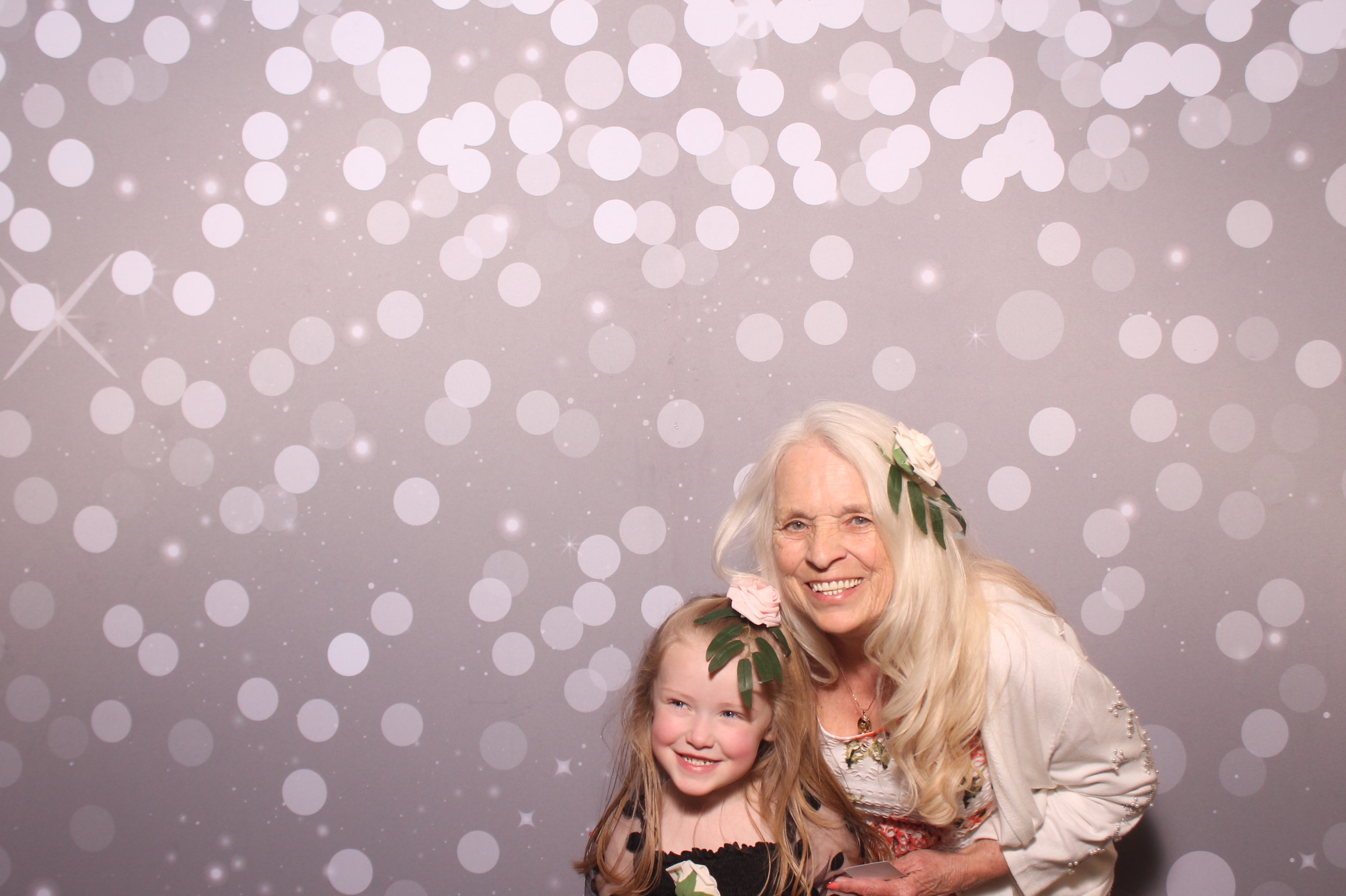Brittany and KJ's Wedding!! | View more photos from the event at gallery.photoboothcincy.com/u/PhotoBoothCincy/Brittany-and-KJs-Wedding